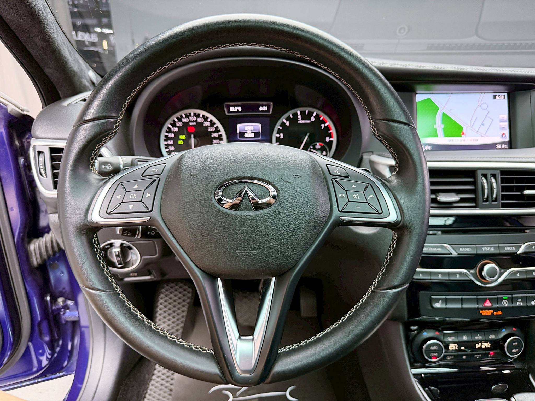 全台到府賞車 2018 Infiniti Q30 風尚版『小李經理』元禾國際車業/中古車/促銷中  第8張相片