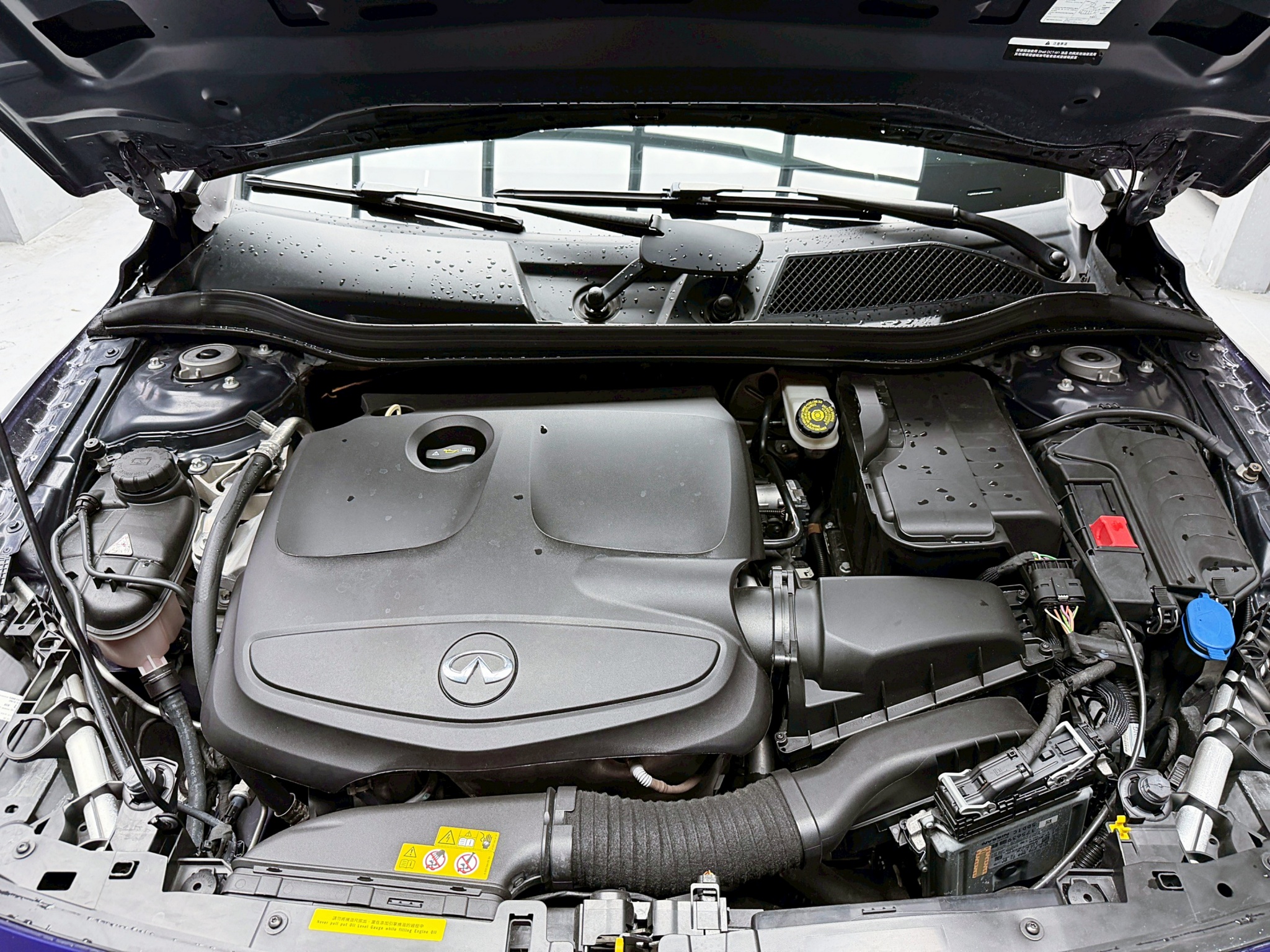 全台到府賞車 2018 Infiniti Q30 風尚版『小李經理』元禾國際車業/中古車/促銷中  第17張相片