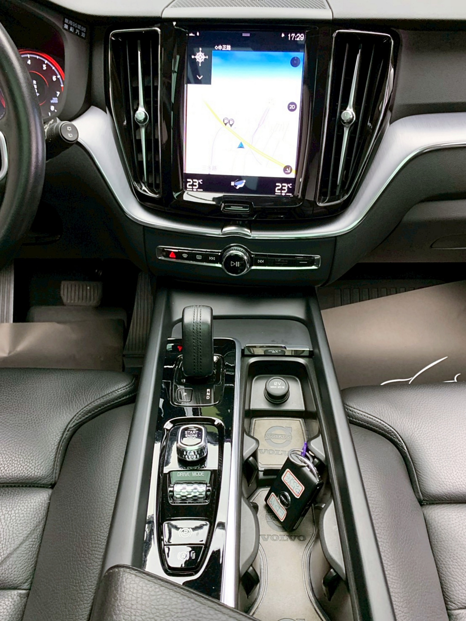 全台到府賞車 2020 Volvo XC60 B5 Momentum AWD『小李經理』元禾國際車業/中古車/促銷中  第8張相片