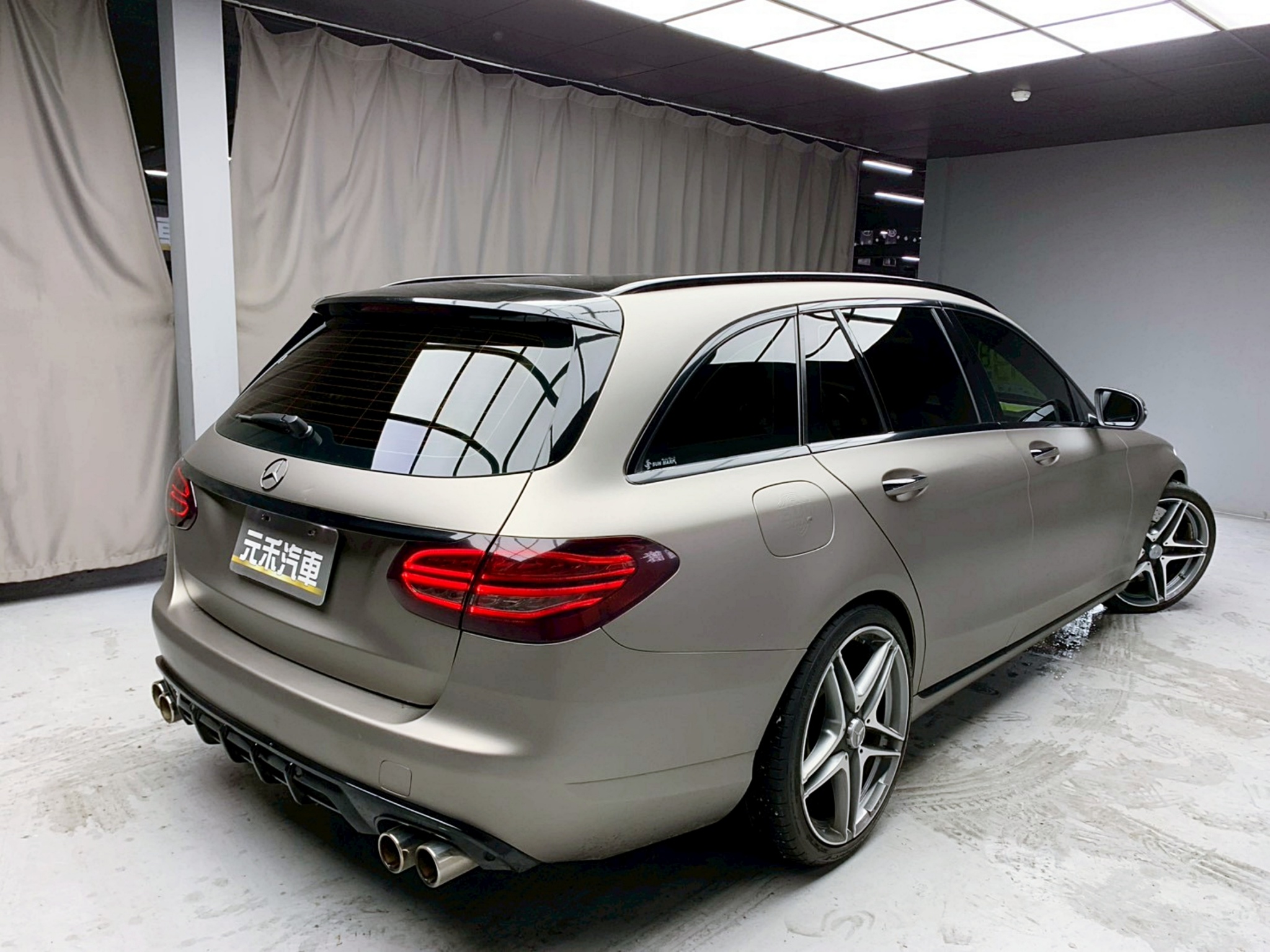 全台到府賞車 2017/18 Benz C200 Estate Avantgarde S205型『小李經理』元禾國際車業/中古車/促銷中  第18張相片