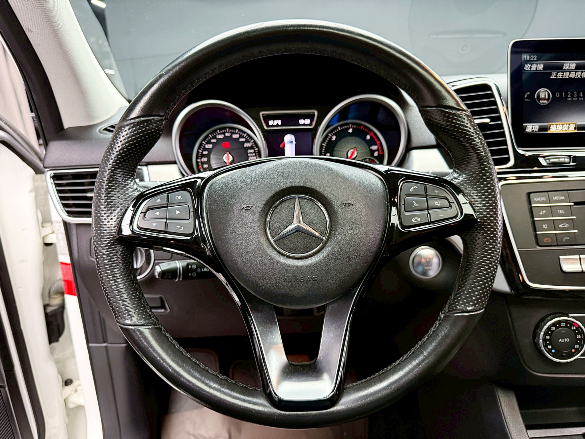 全台到府賞車 2017 Benz GLE350d 4MATIC LUX W166型『小李經理』元禾國際車業/中古車/促銷中  第9張相片