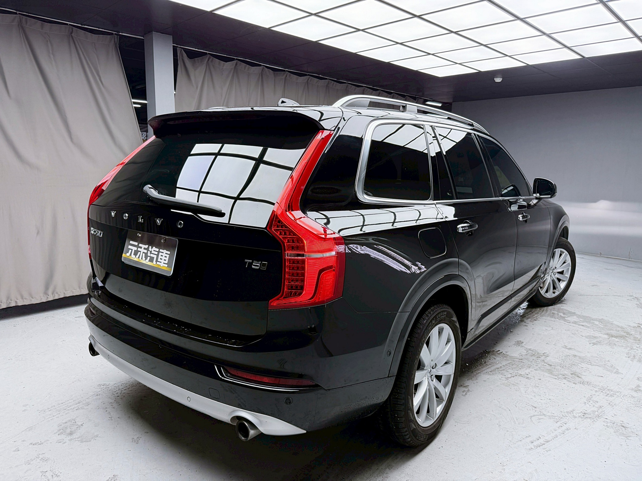 全台到府賞車 2018/19 Volvo XC90 T5 Momentum 七人座『小李經理』元禾國際車業/中古車/促銷中  第19張相片