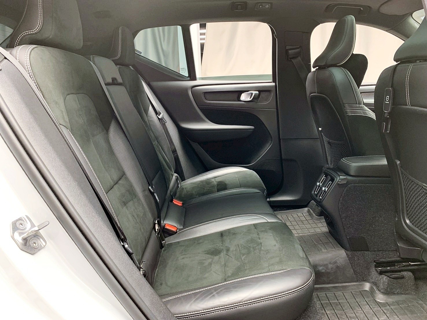 全台到府賞車 2020 Volvo XC40 T5 R-Design『小李經理』元禾國際車業/中古車/促銷中  第12張相片