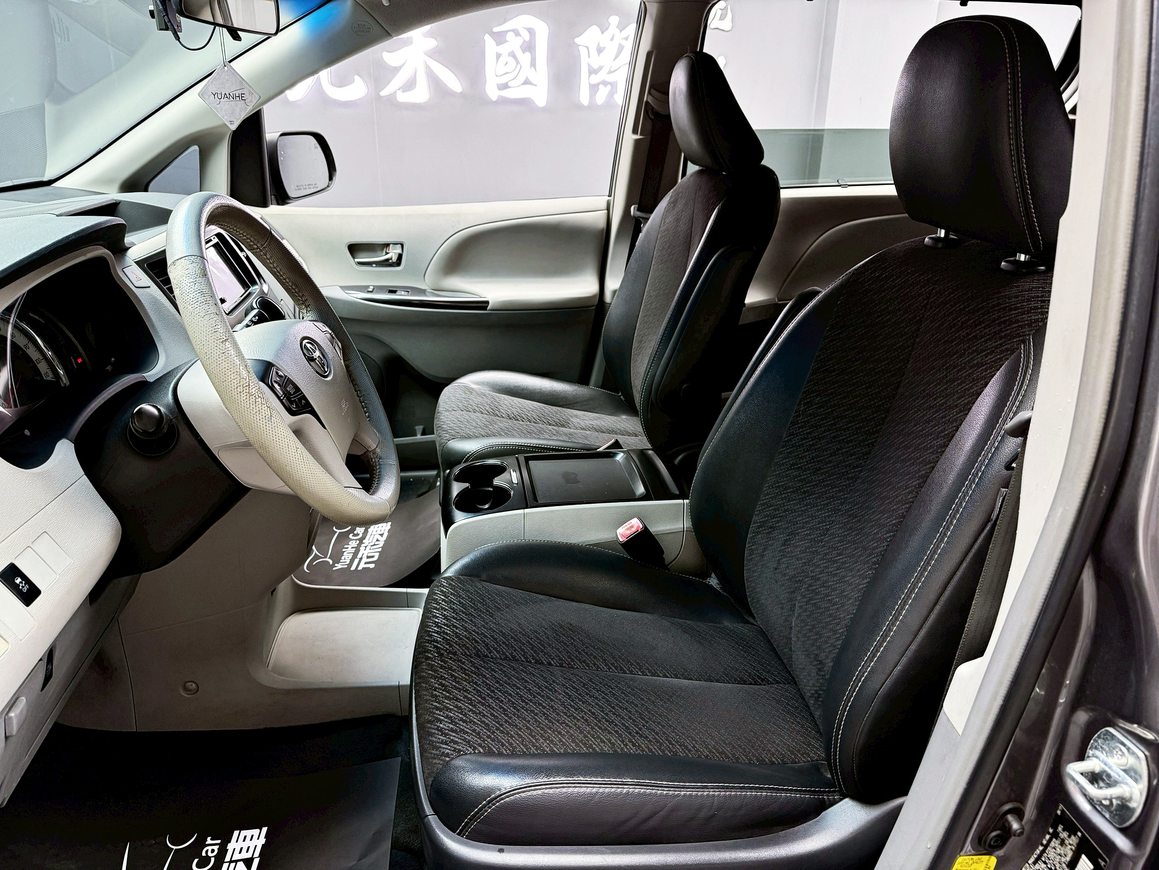 全台到府賞車 2011/12 Toyota Sienna SE 八人座『小李經理』元禾國際車業/中古車/促銷中  第10張相片