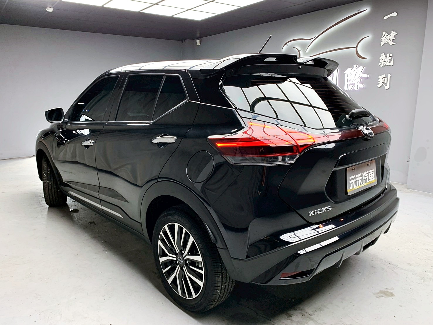 全台到府賞車 2024 Nissan Kicks 卓越版『小李經理』元禾國際車業/中古車/促銷中  第3張相片