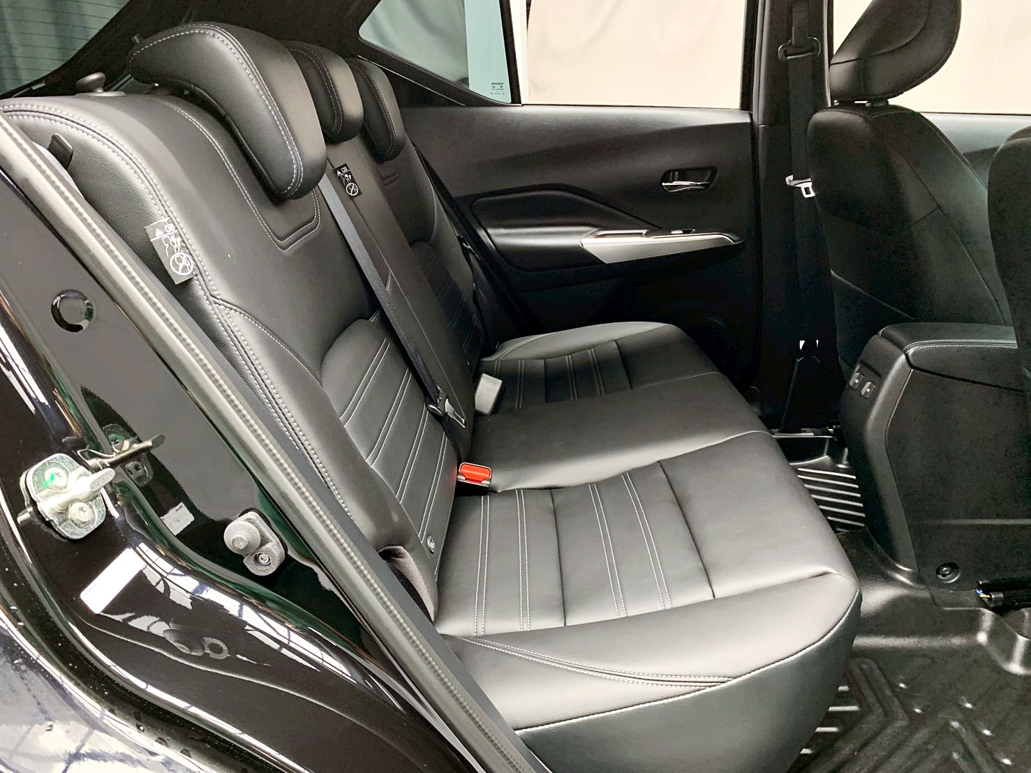 全台到府賞車 2024 Nissan Kicks 卓越版『小李經理』元禾國際車業/中古車/促銷中  第11張相片