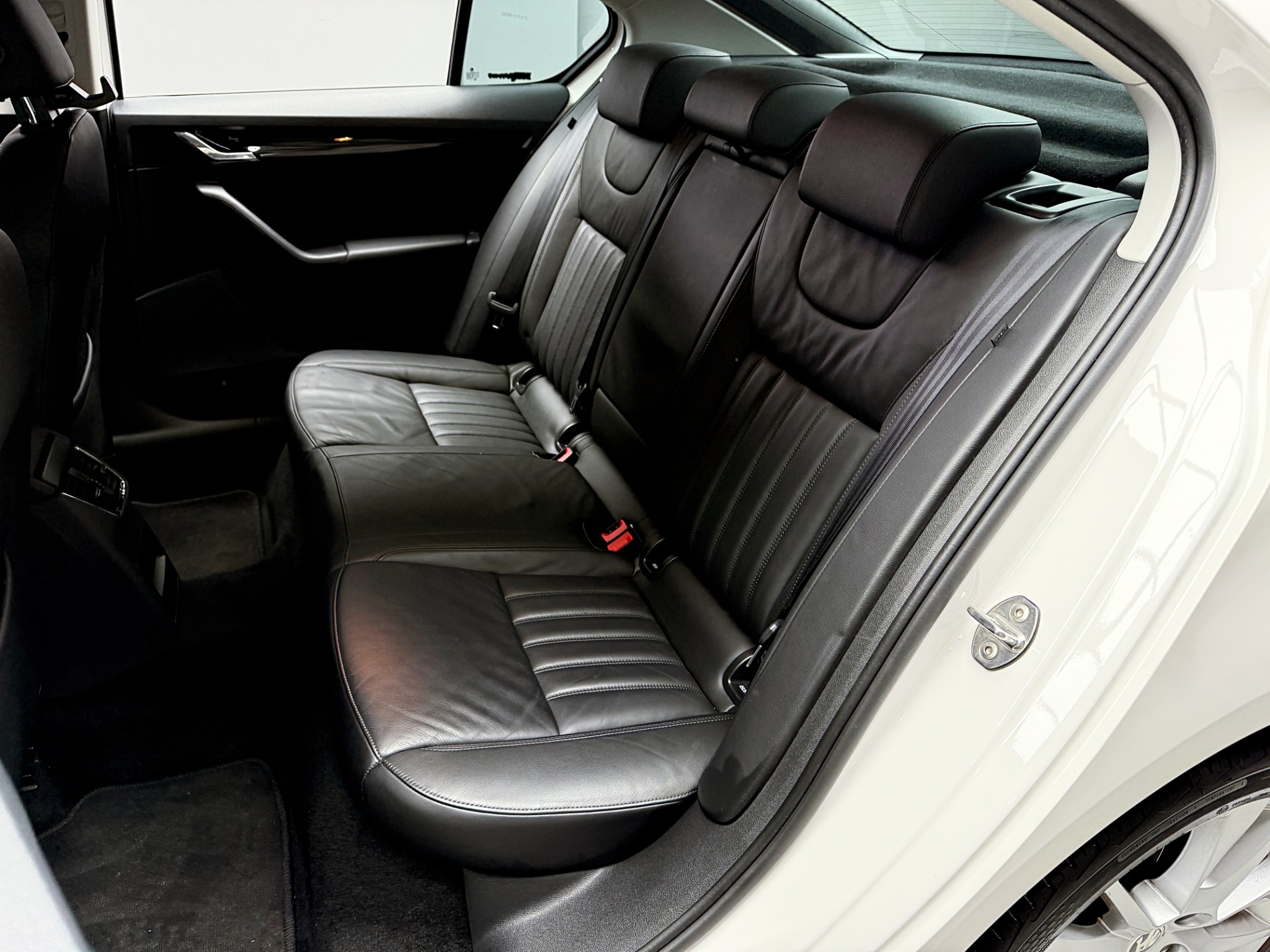 全台到府賞車 2019 Skoda Octavia TSI 菁英版『小李經理』元禾國際車業/中古車/促銷中  第13張相片