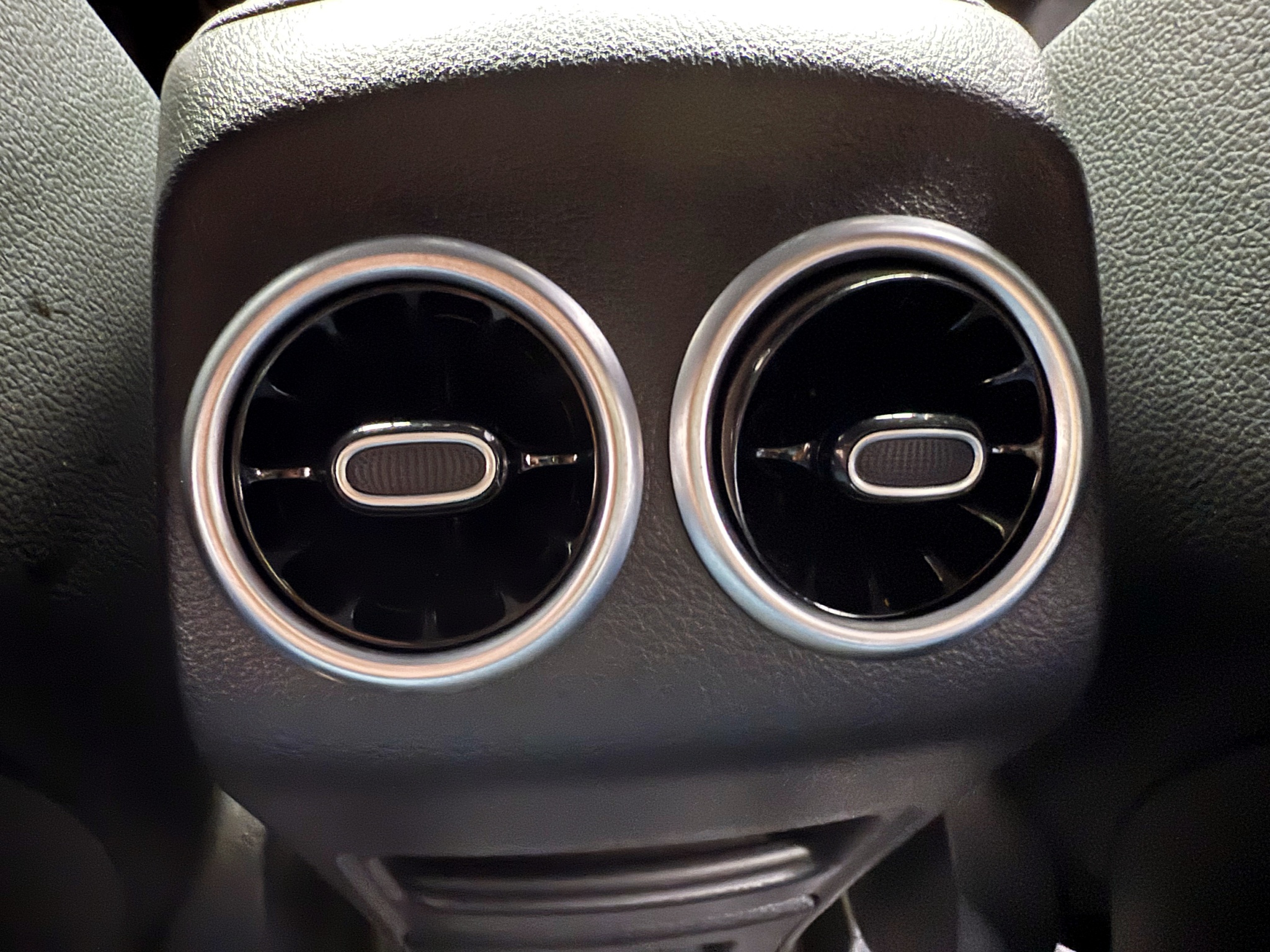 全台到府賞車 2021 Benz GLA180 H247型『小李經理』元禾國際車業/中古車/促銷中  第12張相片