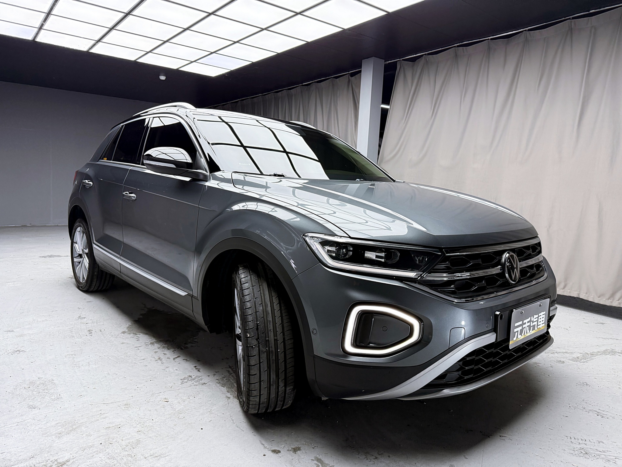 全台到府賞車 2023 Volkswagen T-ROC 280TSI Style Design『小李經理』元禾國際車業/中古車/促銷中  第20張相片