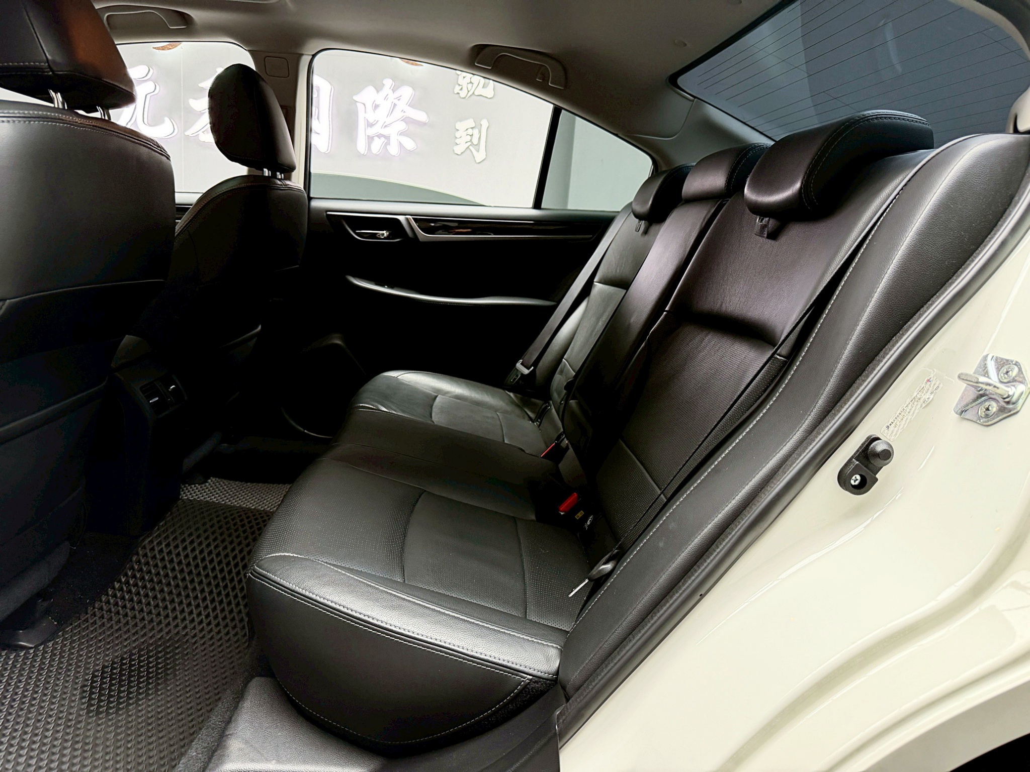 全台到府賞車 2015 Subaru Legacy i-S『小李經理』元禾國際車業/中古車/促銷中  第13張相片