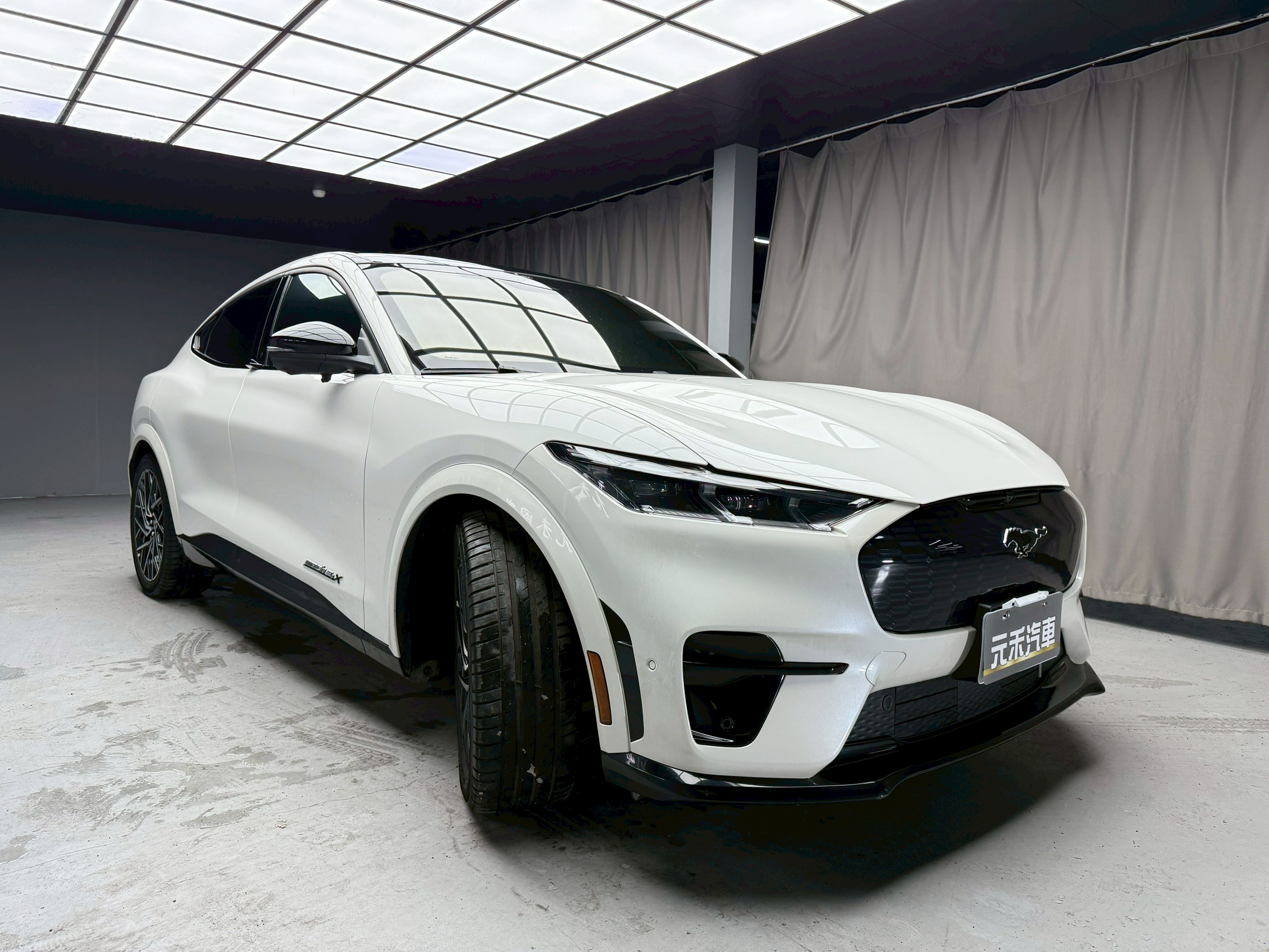 全台到府賞車 2023/24 Ford Mustang Mach-E GT AWD『小李經理』元禾國際車業/中古車/促銷中  第19張相片