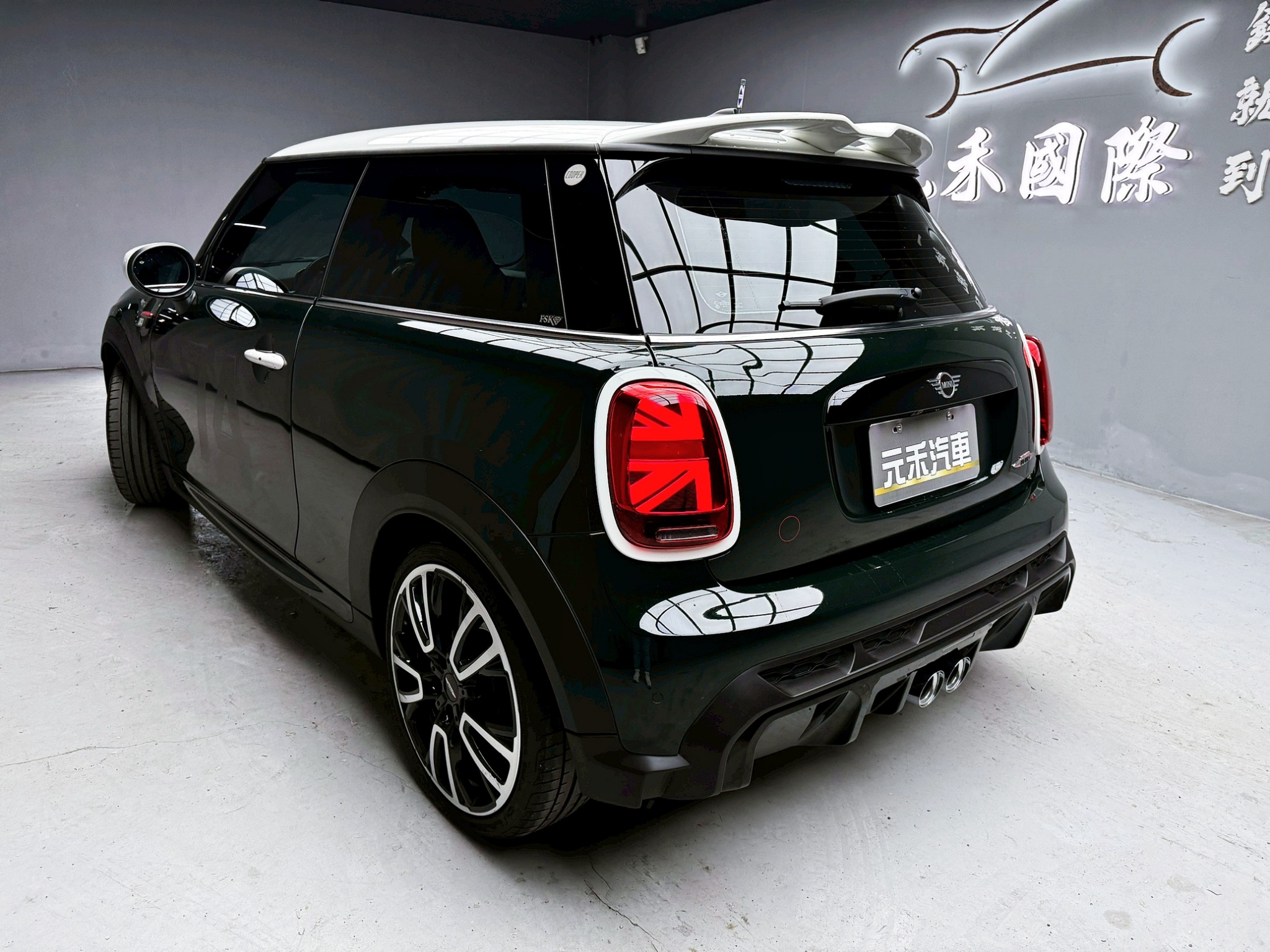全台到府賞車 2021/22 Mini Hatch JCW 60 Anniversary Edition『小李經理』元禾國際車業/中古車/促銷中  第3張相片