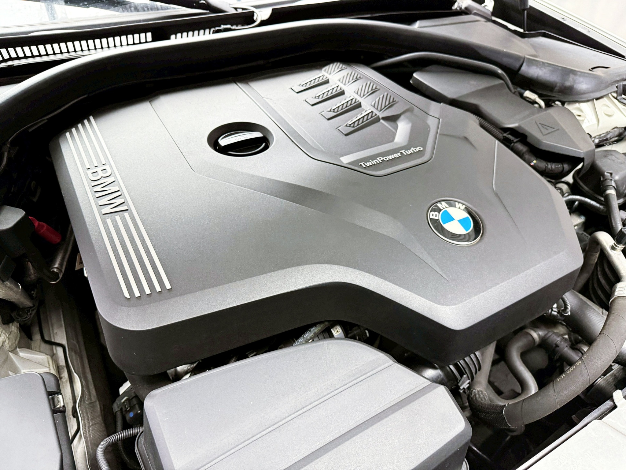 全台到府賞車 2018/19 BMW 330i Sedan G20型『小李經理』元禾國際車業/中古車/促銷中  第18張相片