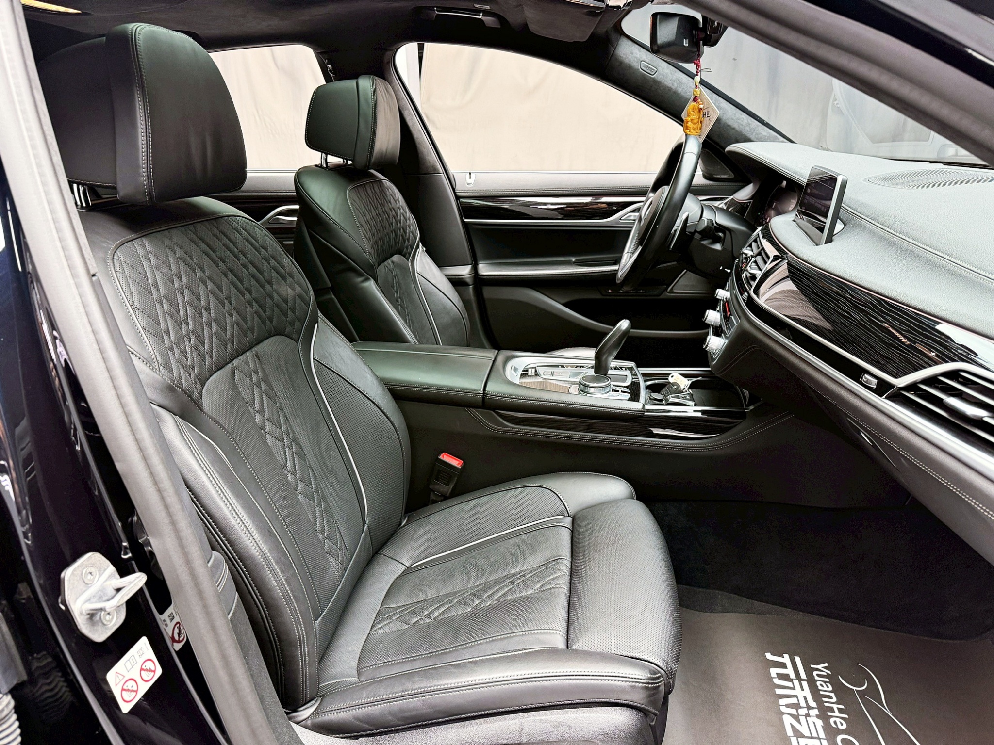 全台到府賞車 2020/21 BMW 740i M-Sport 層峰旗艦版 G11型『小李經理』元禾國際車業/中古車/促銷中  第16張相片