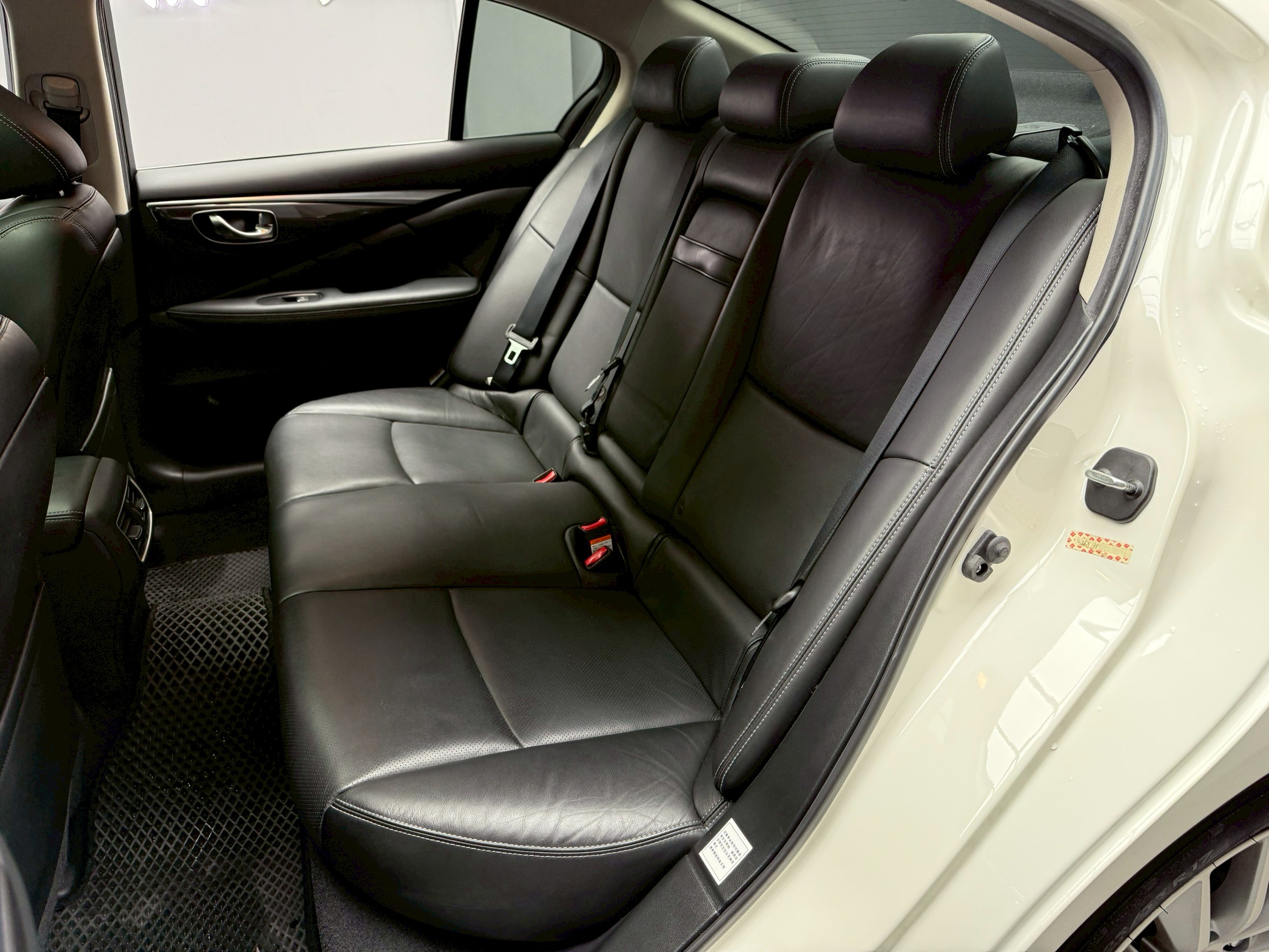 全台到府賞車 2017 Infiniti Q50 豪華款『小李經理』元禾國際車業/中古車/促銷中  第13張相片