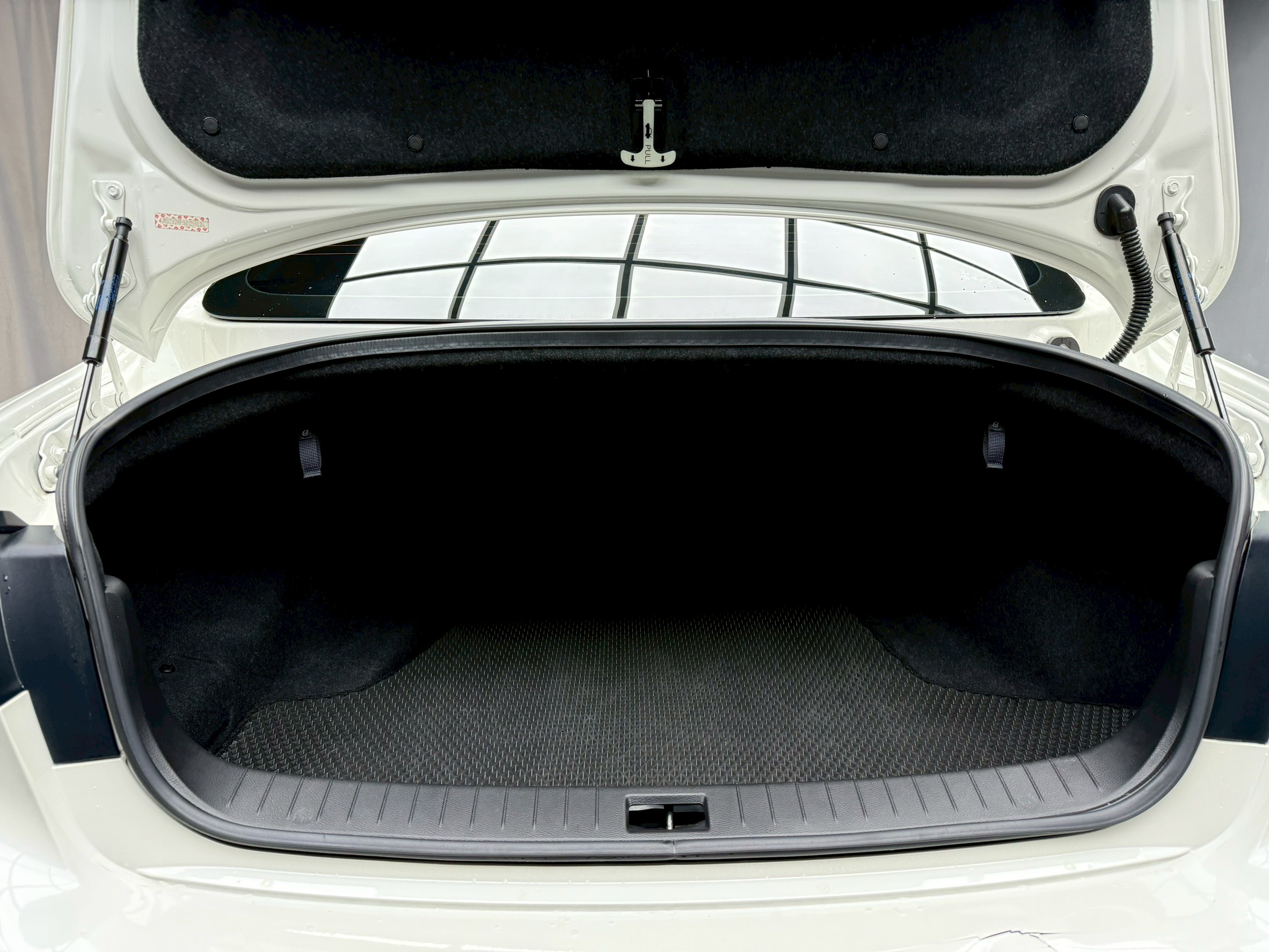 全台到府賞車 2017 Infiniti Q50 豪華款『小李經理』元禾國際車業/中古車/促銷中  第17張相片