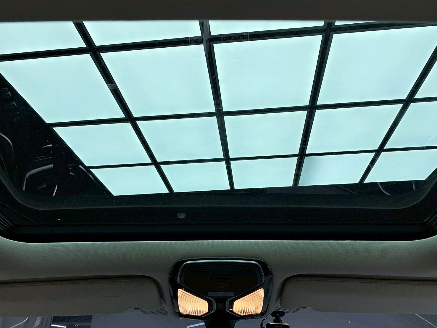 全台到府賞車 2016/17 BMW 740Li G12型『小李經理』元禾國際車業/中古車/促銷中  第10張相片