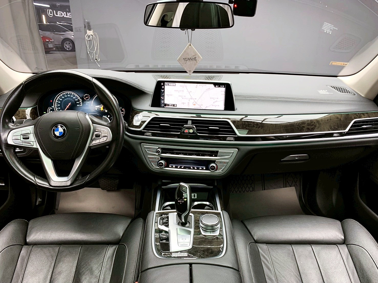 全台到府賞車 2016/17 BMW 740Li G12型『小李經理』元禾國際車業/中古車/促銷中  第11張相片