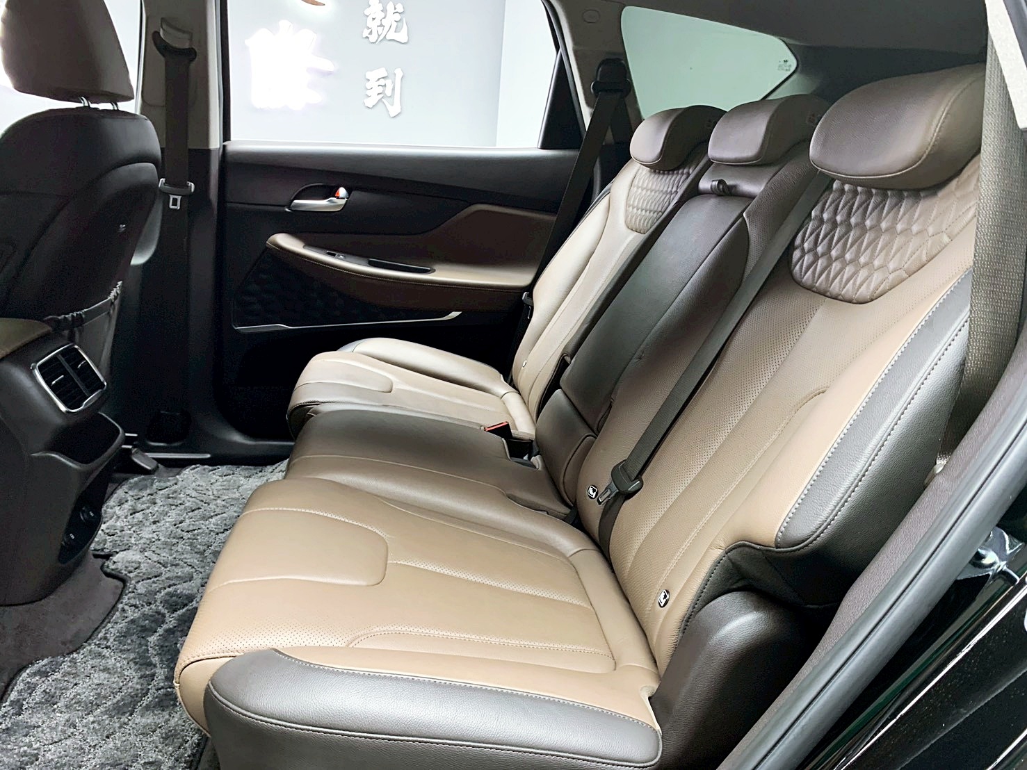 全台到府賞車 2020 Hyundai SantaFe 柴油七人座旗艦版(多元改)『小李經理』元禾國際車業/中古車/促銷中  第14張相片