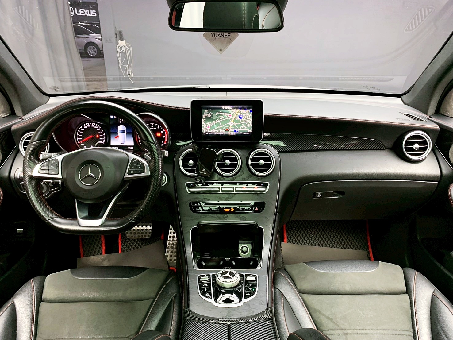 全台到府賞車 2018 Benz GLC43 AMG 4MATIC X253型『小李經理』元禾國際車業/中古車/促銷中  第9張相片