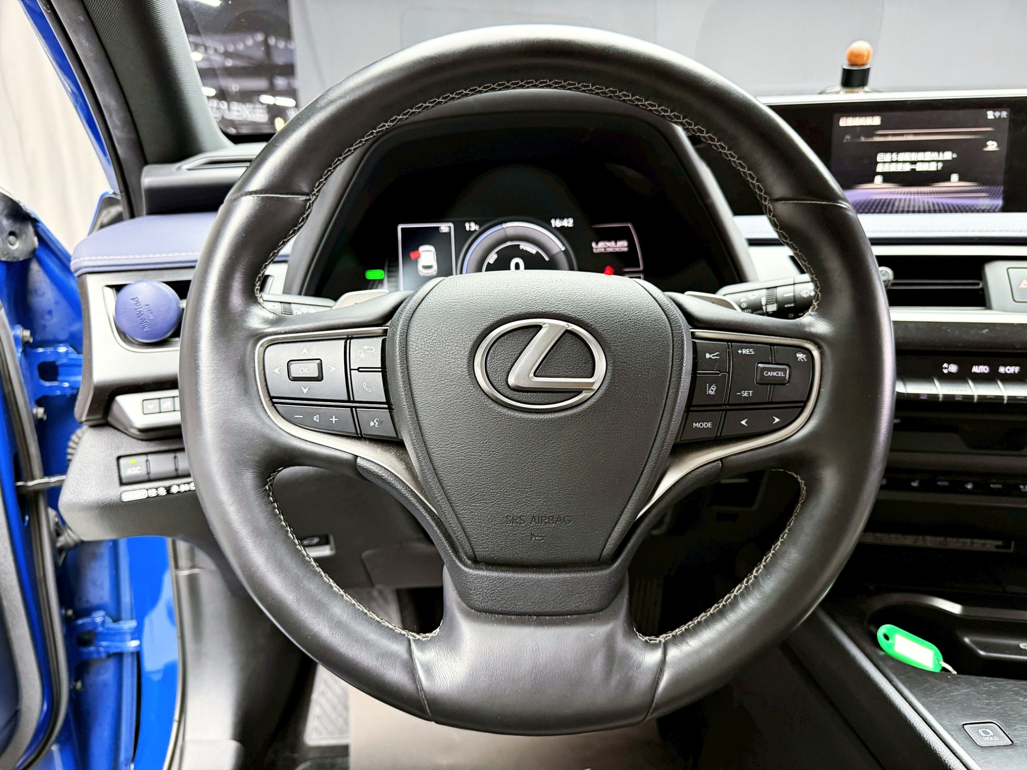 全台到府賞車 2022 Lexus UX300e 豪華版『小李經理』元禾國際車業/中古車/促銷中  第9張相片