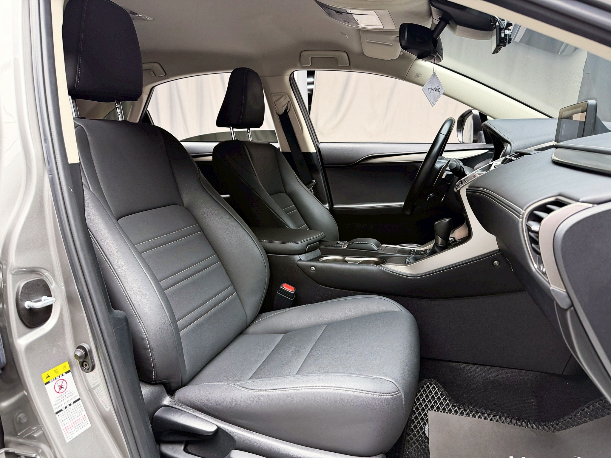 全台到府賞車 2019/20 Lexus NX200 菁英版『小李經理』元禾國際車業/中古車/促銷中  第11張相片