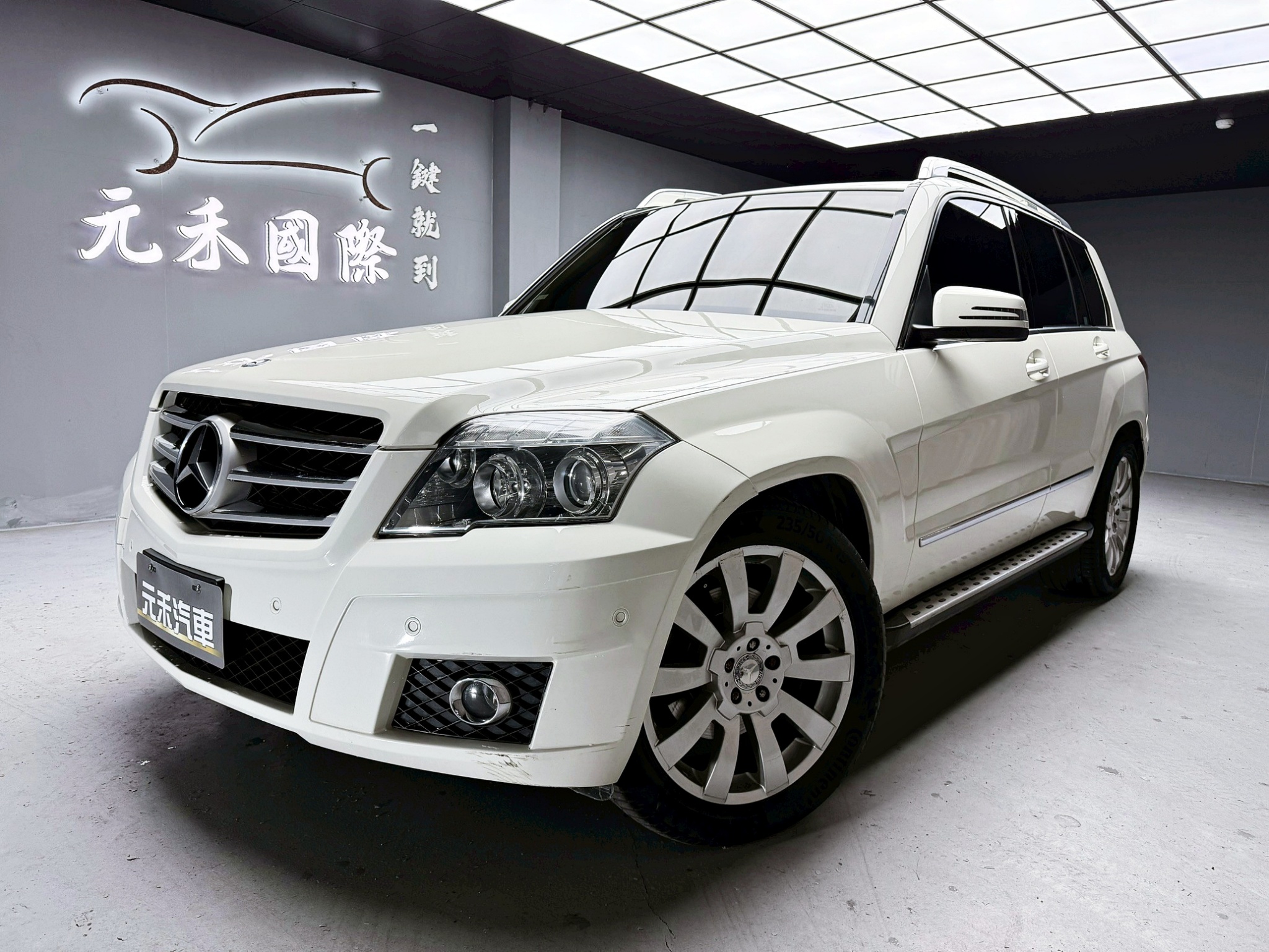 全台到府賞車 2011 Benz GLK300 4MATIC X204型『小李經理』元禾國際車業/中古車/促銷中  第1張相片