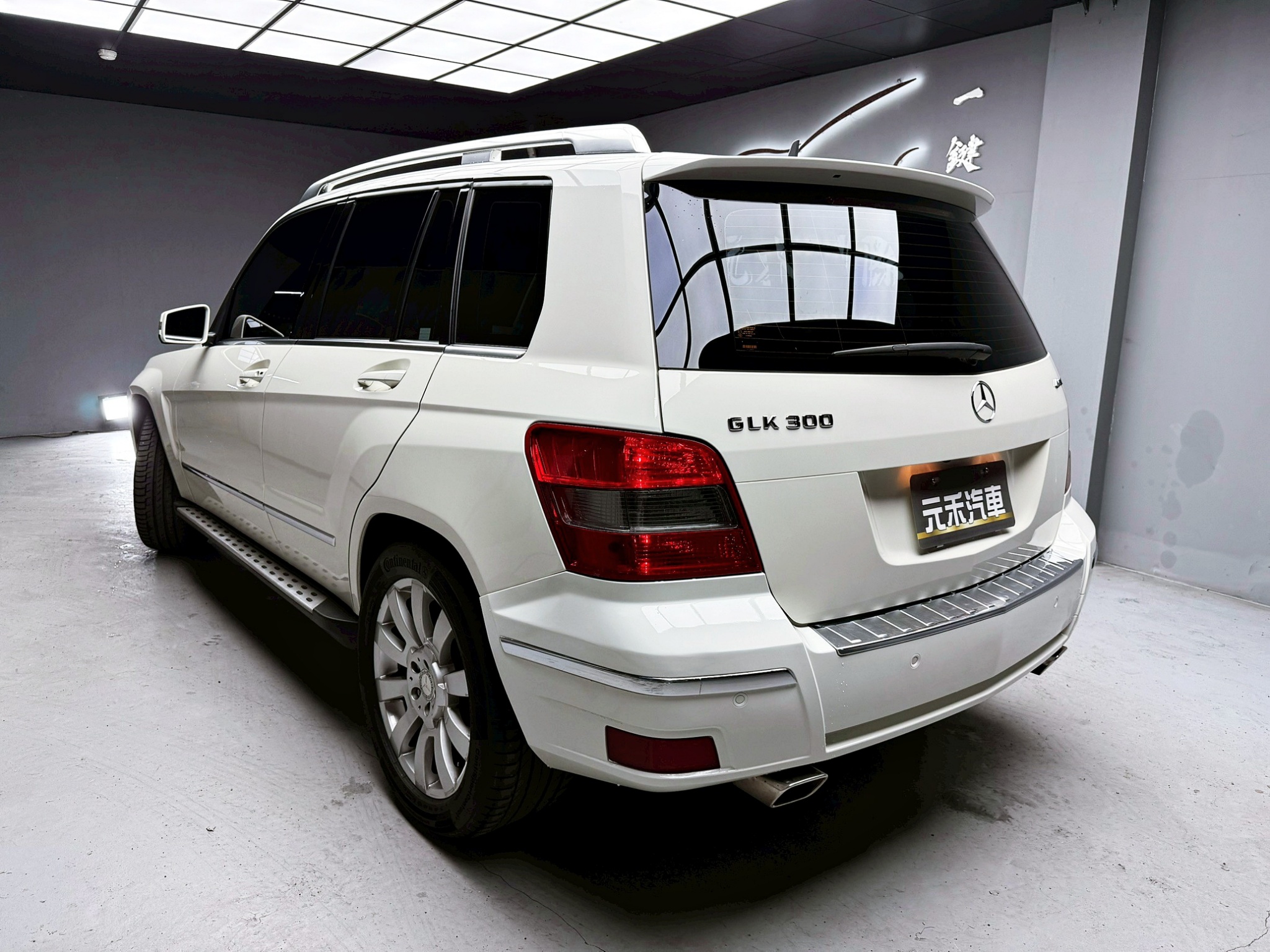 全台到府賞車 2011 Benz GLK300 4MATIC X204型『小李經理』元禾國際車業/中古車/促銷中  第3張相片