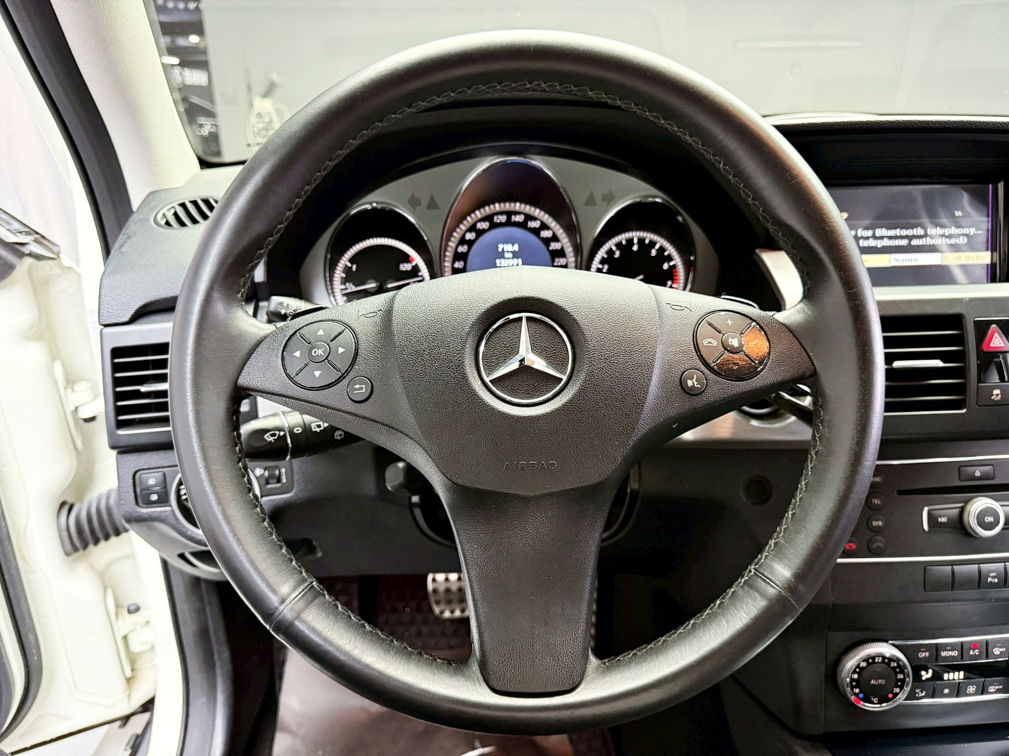 全台到府賞車 2011 Benz GLK300 4MATIC X204型『小李經理』元禾國際車業/中古車/促銷中  第8張相片