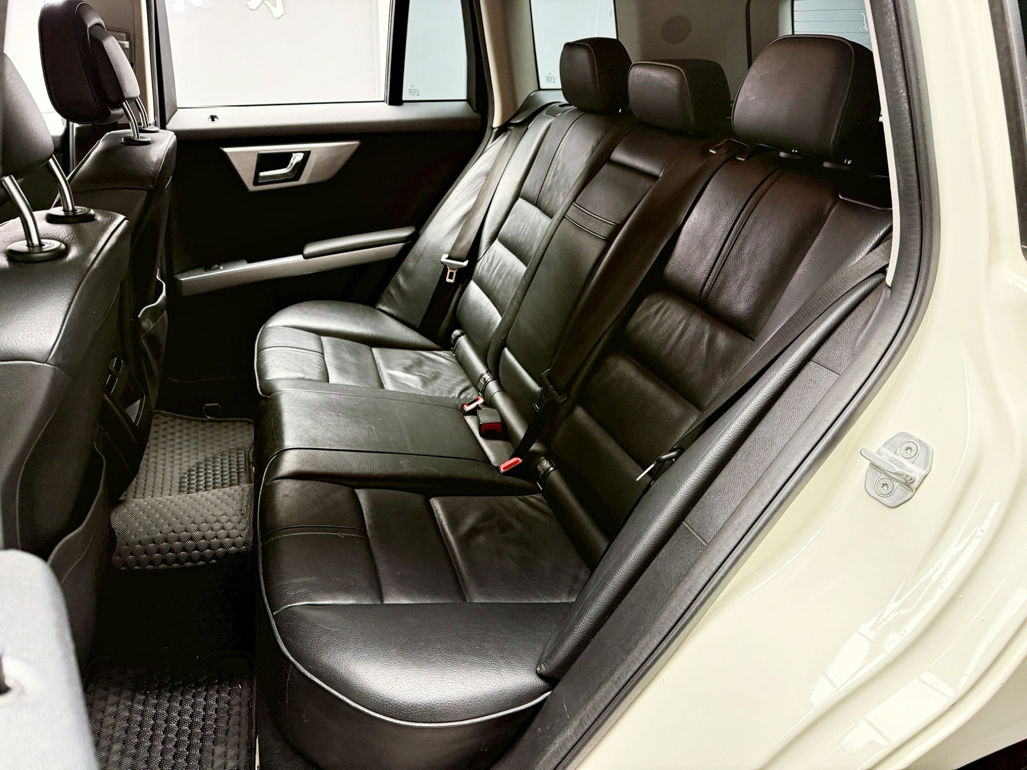 全台到府賞車 2011 Benz GLK300 4MATIC X204型『小李經理』元禾國際車業/中古車/促銷中  第12張相片