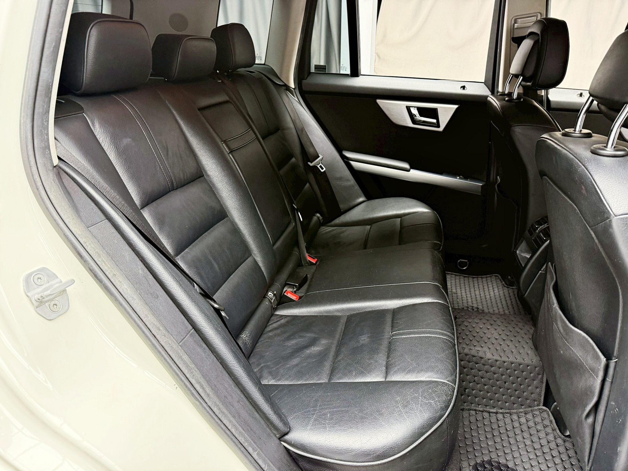 全台到府賞車 2011 Benz GLK300 4MATIC X204型『小李經理』元禾國際車業/中古車/促銷中  第13張相片