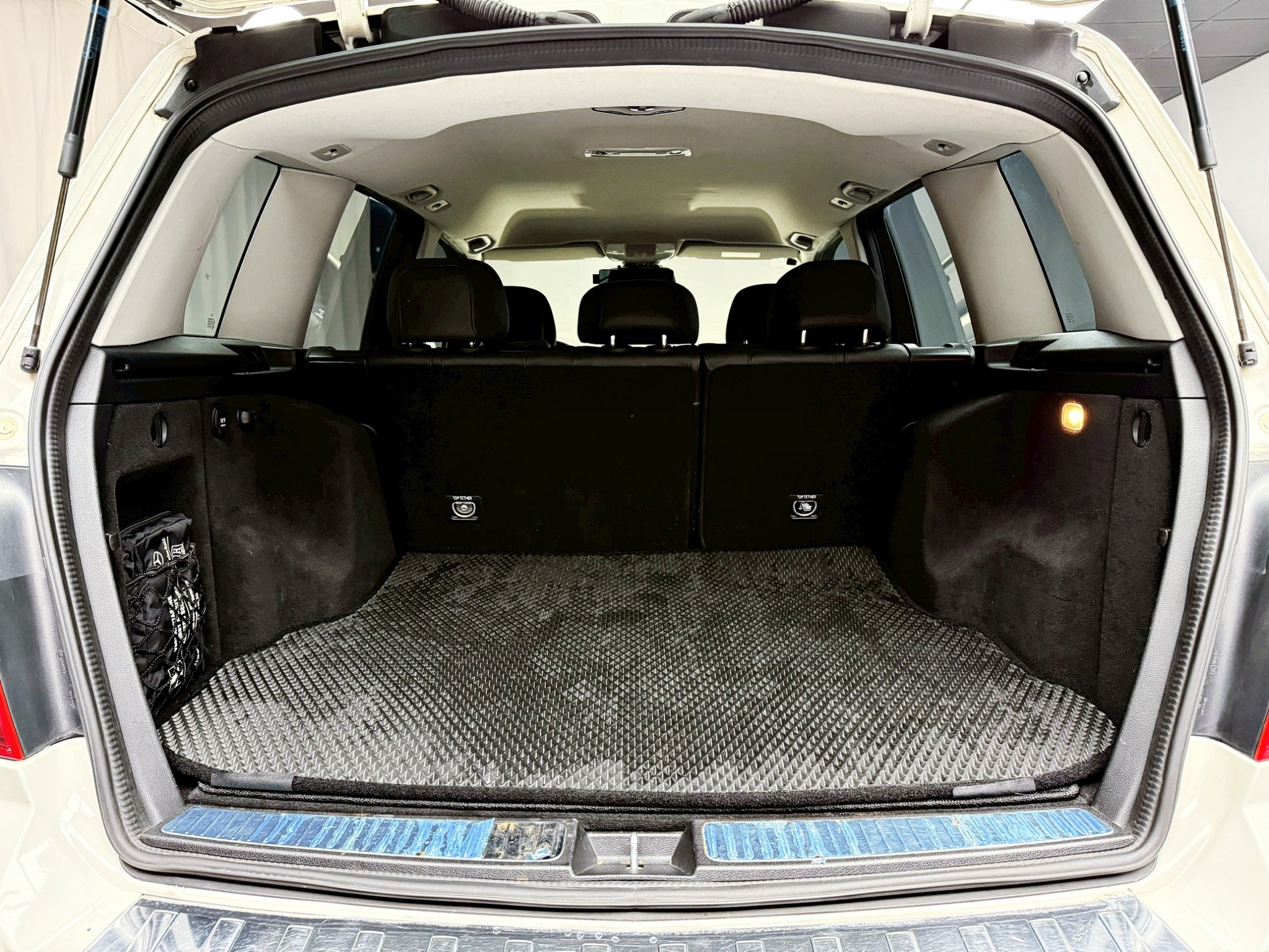 全台到府賞車 2011 Benz GLK300 4MATIC X204型『小李經理』元禾國際車業/中古車/促銷中  第15張相片