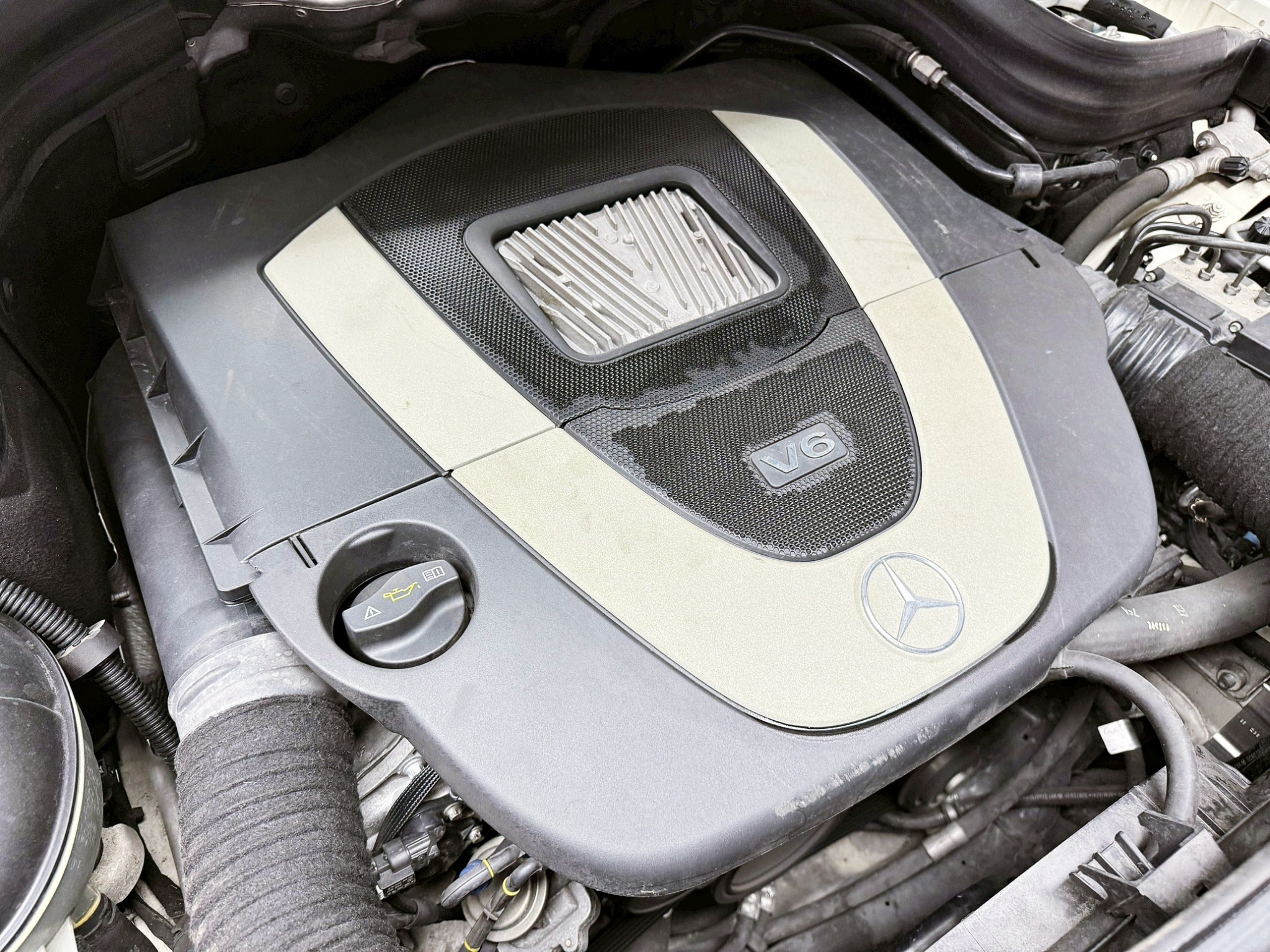 全台到府賞車 2011 Benz GLK300 4MATIC X204型『小李經理』元禾國際車業/中古車/促銷中  第16張相片