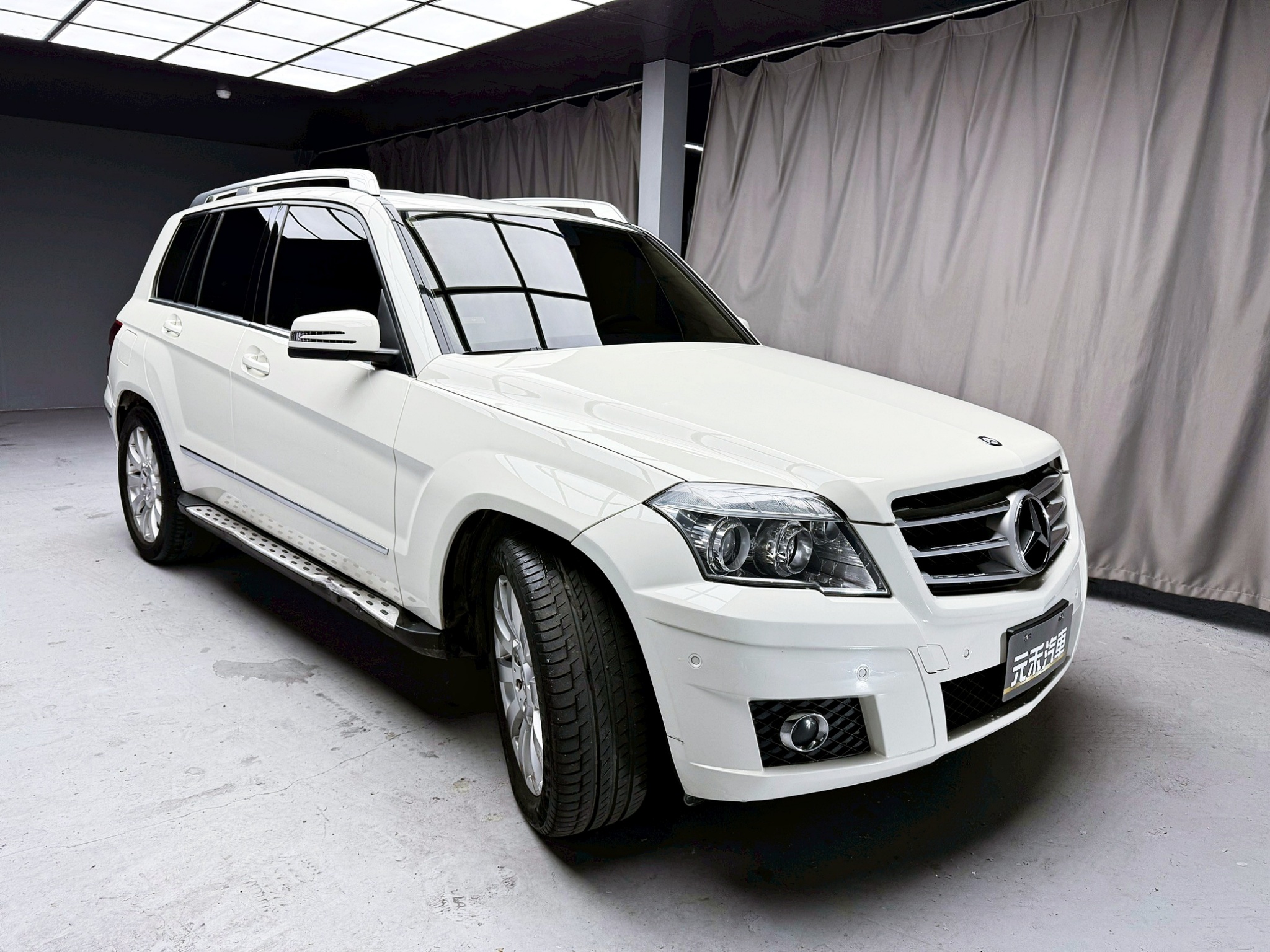 全台到府賞車 2011 Benz GLK300 4MATIC X204型『小李經理』元禾國際車業/中古車/促銷中  第17張相片