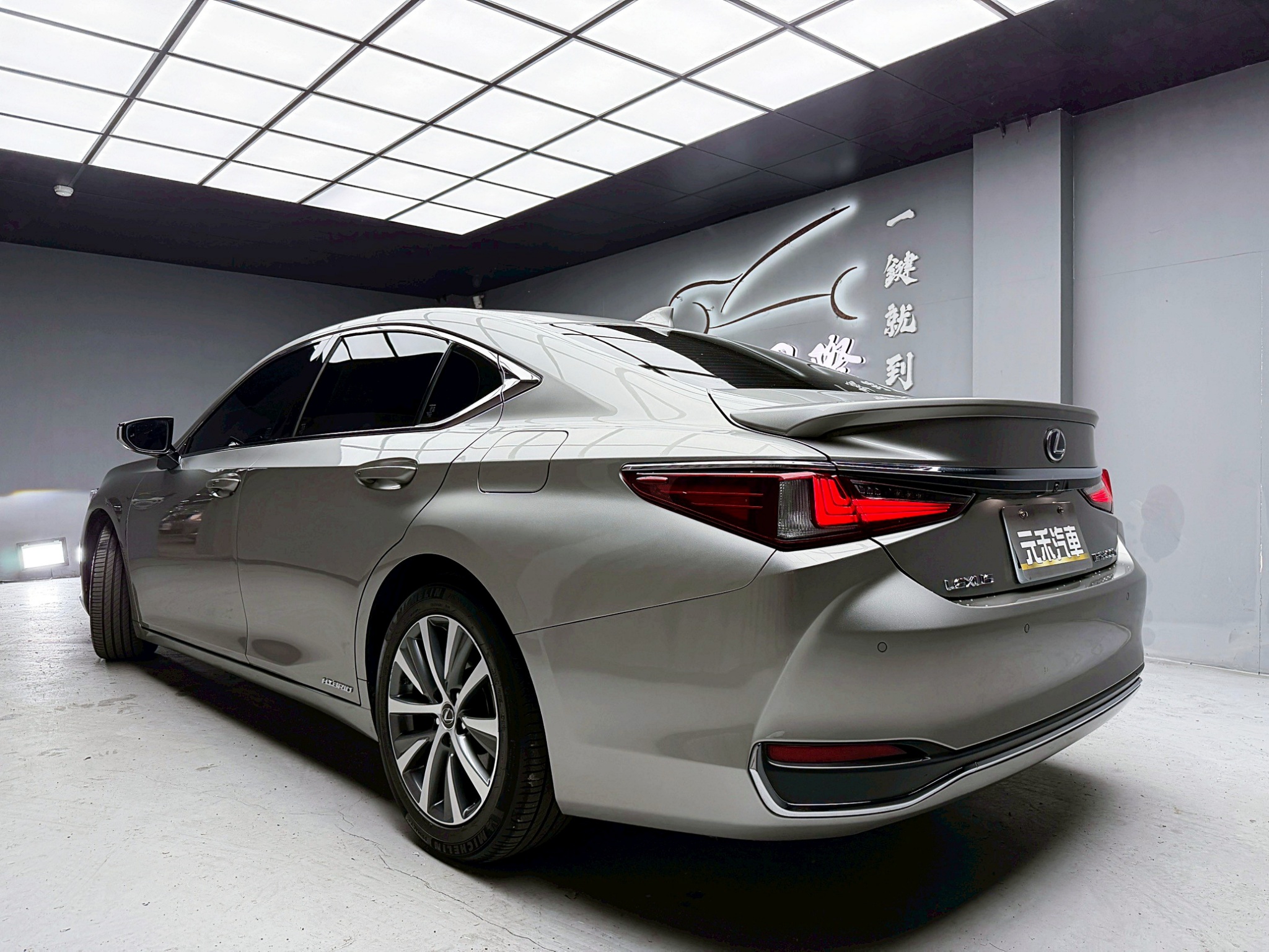 全台到府賞車 2019/20 Lexus ES300h 豪華版『小李經理』元禾國際車業/中古車/促銷中  第3張相片