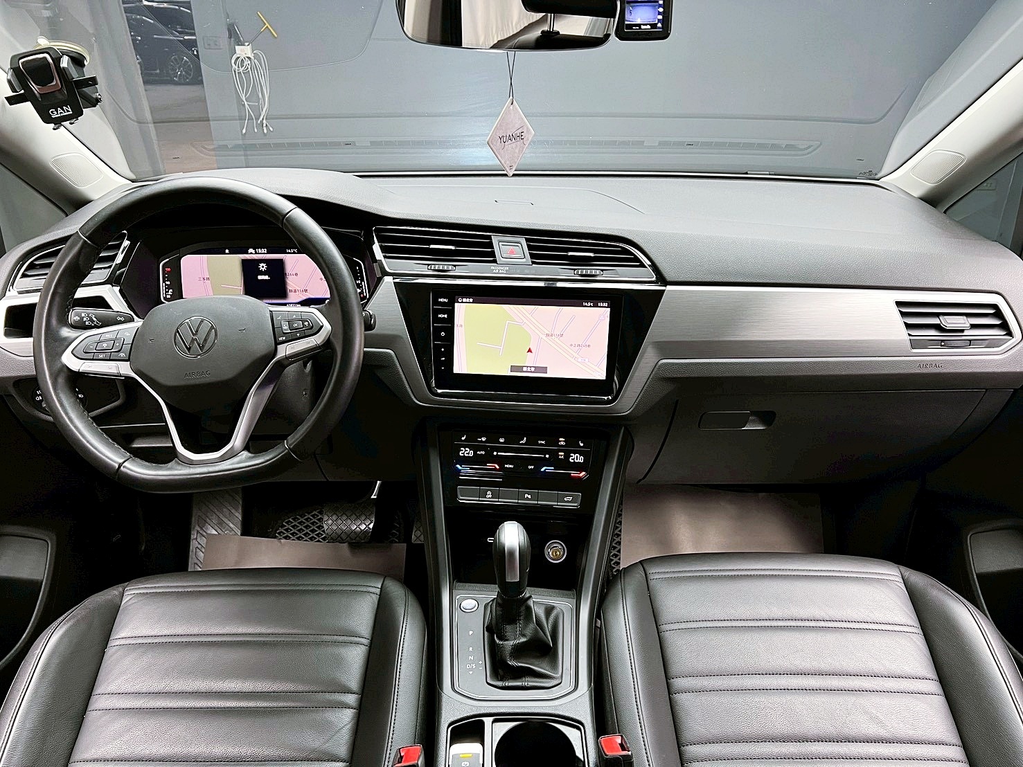 全台到府賞車 2022/23 Volkswagen Touran 280TSI Elegance 七人座『小李經理』元禾國際車業/中古車/促銷中  第8張相片