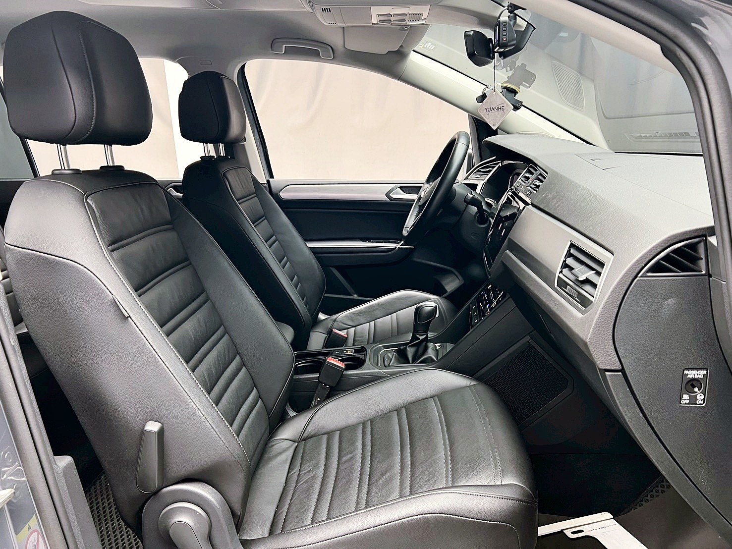 全台到府賞車 2022/23 Volkswagen Touran 280TSI Elegance 七人座『小李經理』元禾國際車業/中古車/促銷中  第9張相片