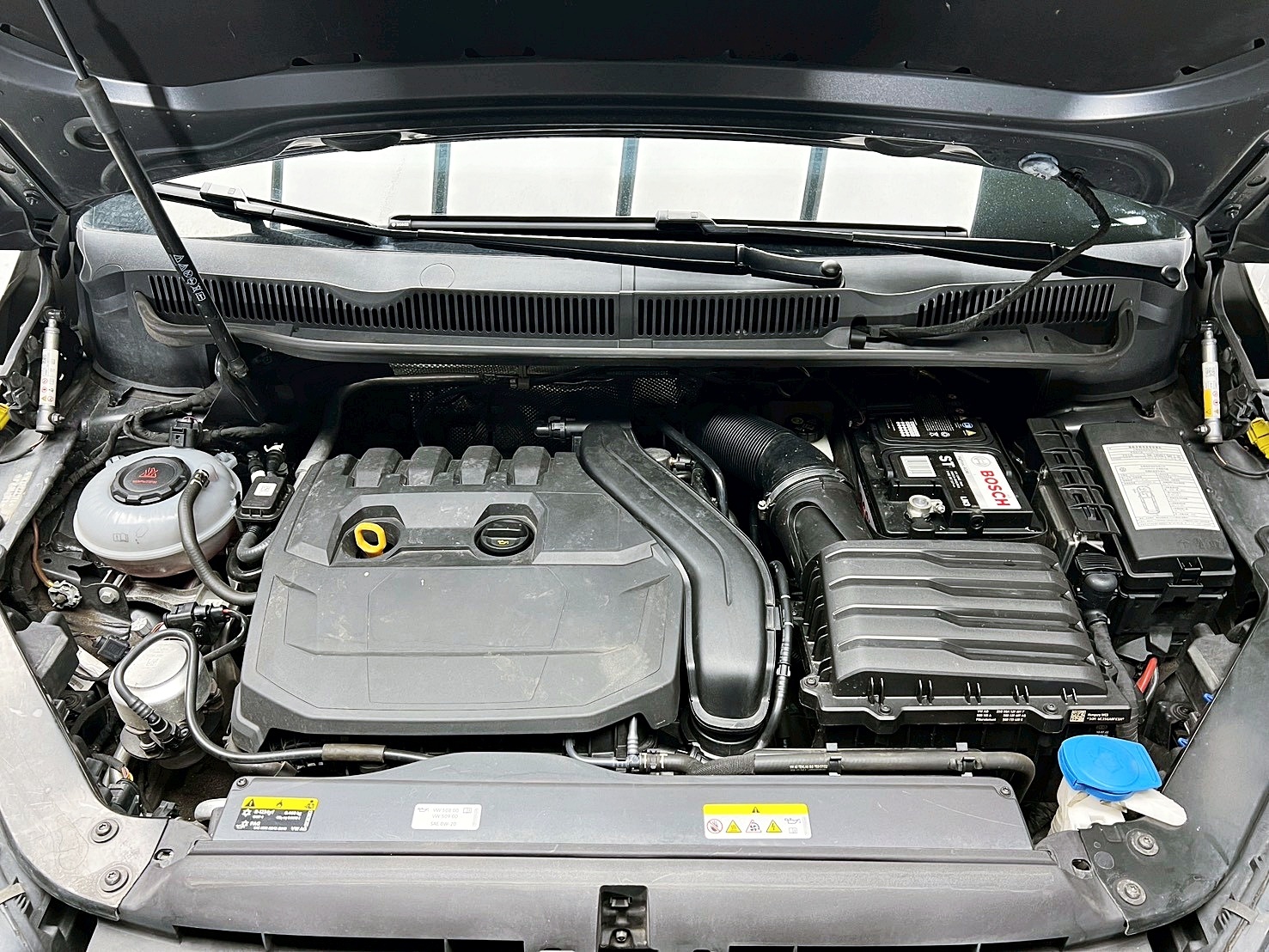 全台到府賞車 2022/23 Volkswagen Touran 280TSI Elegance 七人座『小李經理』元禾國際車業/中古車/促銷中  第16張相片