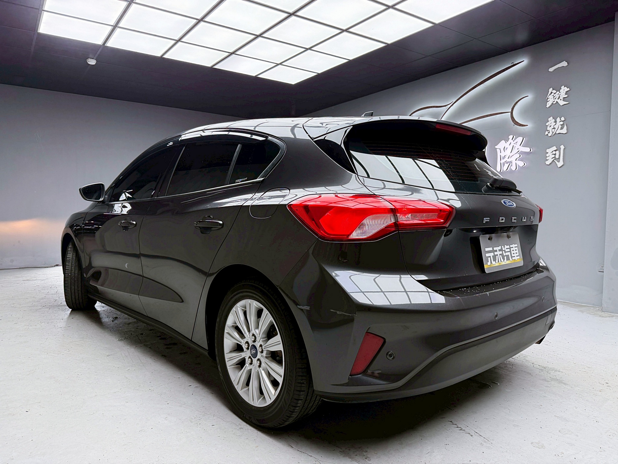 全台到府賞車 2022 Ford Focus 5D Ti-VCT 成真型『小李經理』元禾國際車業/中古車/促銷中  第3張相片