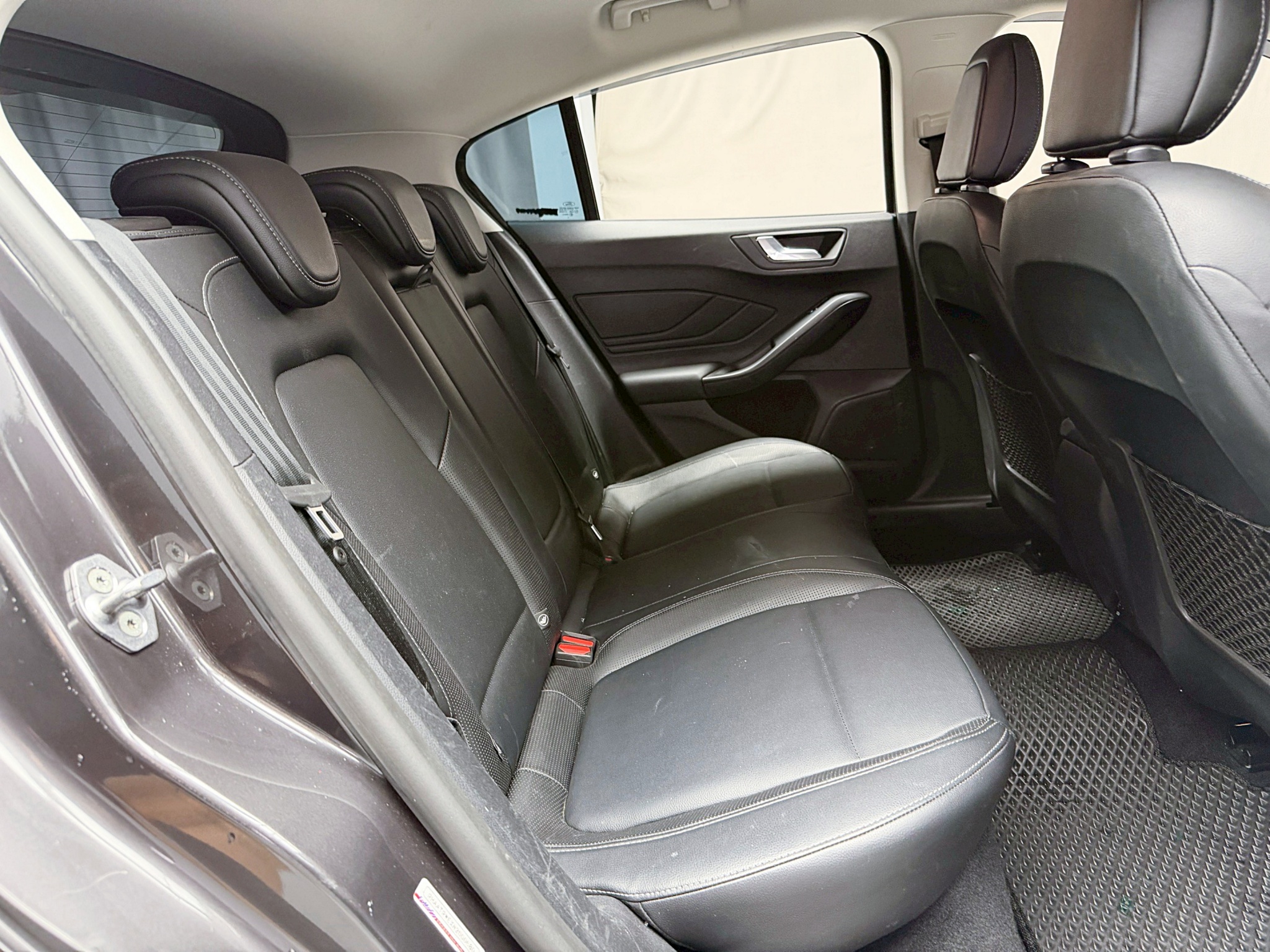 全台到府賞車 2022 Ford Focus 5D Ti-VCT 成真型『小李經理』元禾國際車業/中古車/促銷中  第10張相片