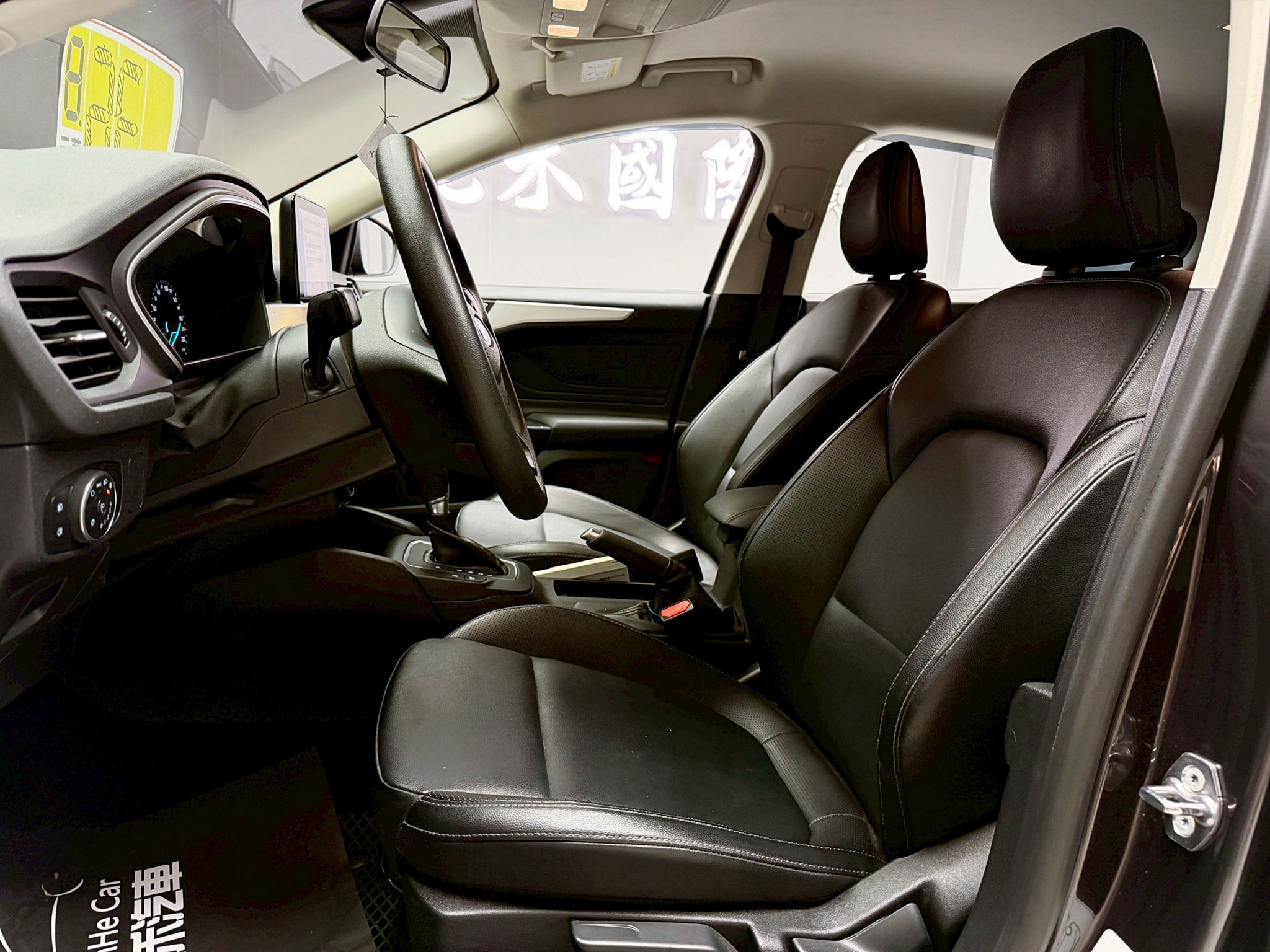 全台到府賞車 2022 Ford Focus 5D Ti-VCT 成真型『小李經理』元禾國際車業/中古車/促銷中  第12張相片