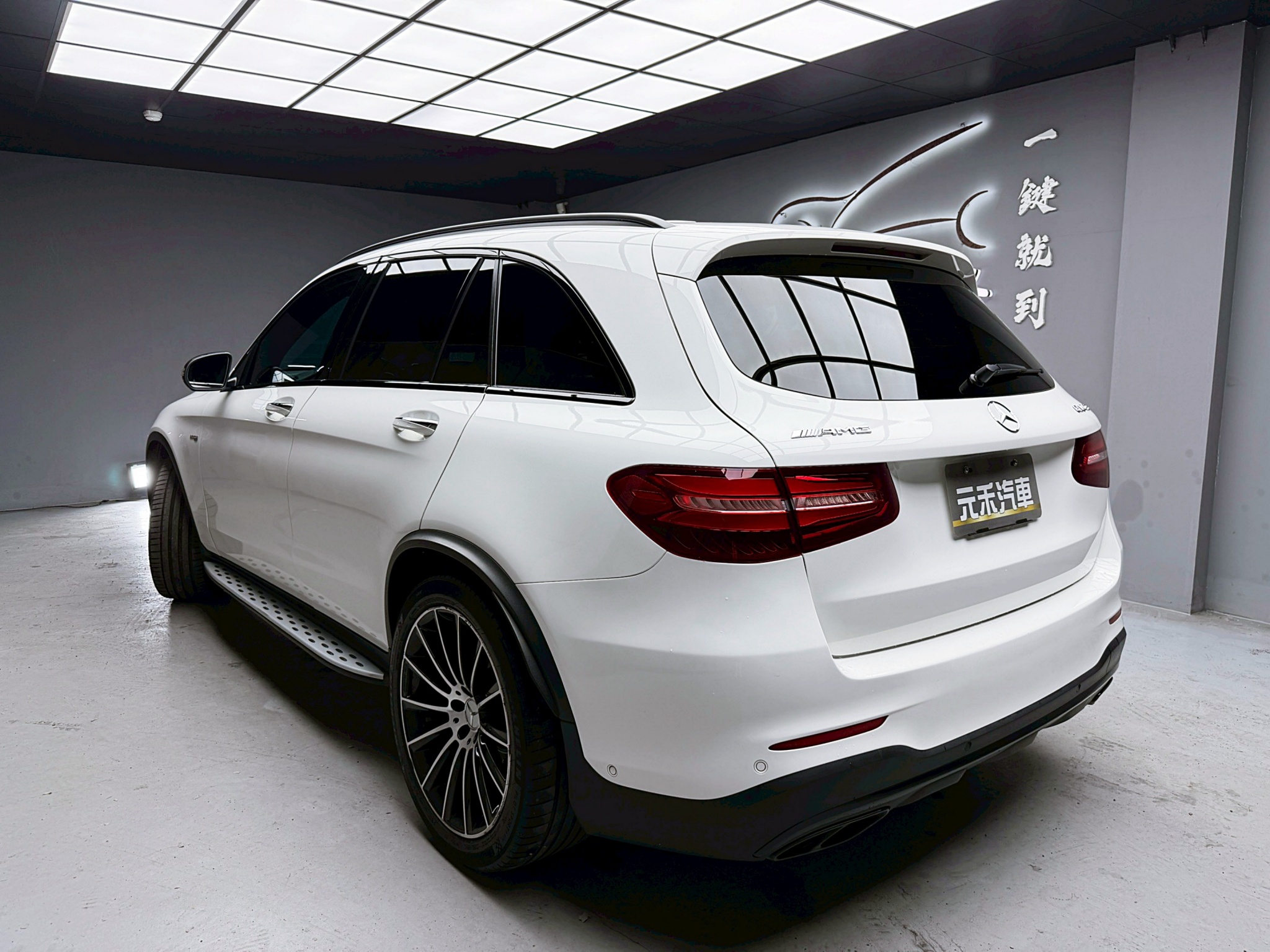 全台到府賞車 2018 Benz GLC43 AMG 4MATIC X253型『小李經理』元禾國際車業/中古車/促銷中  第3張相片