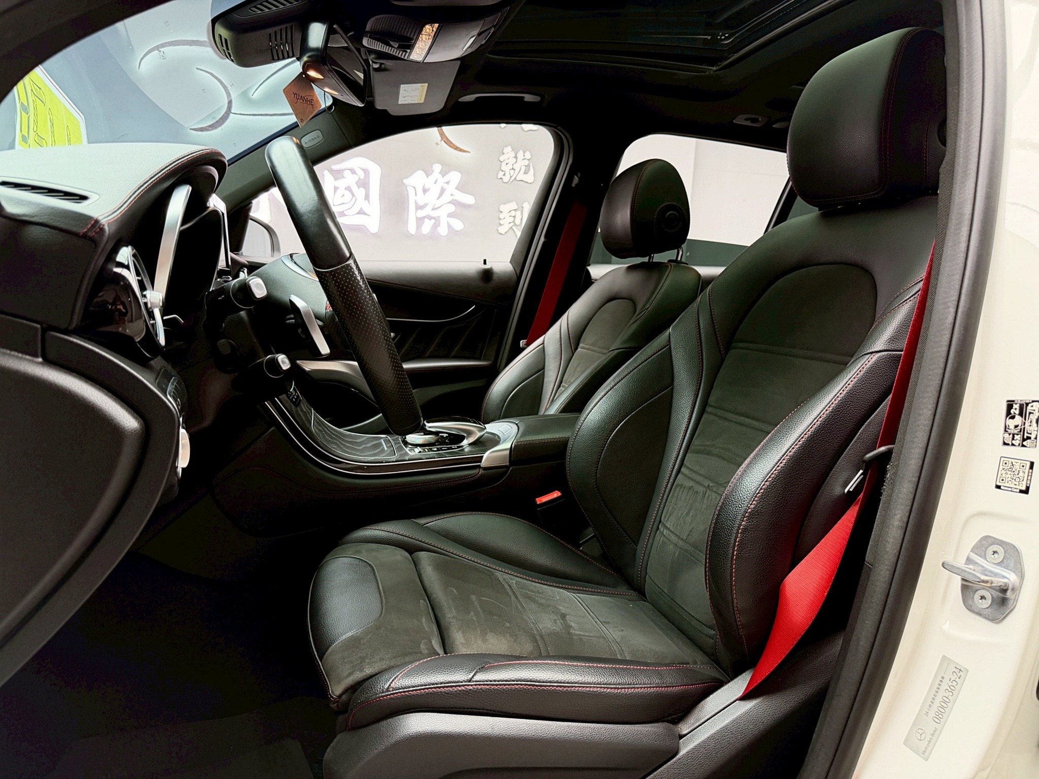 全台到府賞車 2018 Benz GLC43 AMG 4MATIC X253型『小李經理』元禾國際車業/中古車/促銷中  第15張相片