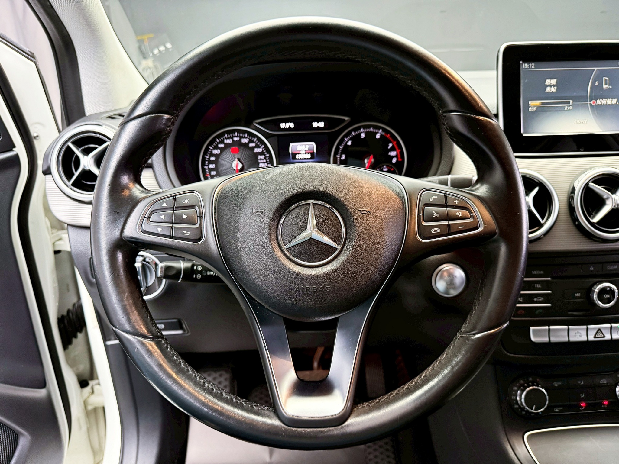 全台到府賞車 2015 Benz B180 W246型『小李經理』元禾國際車業/中古車/促銷中  第7張相片