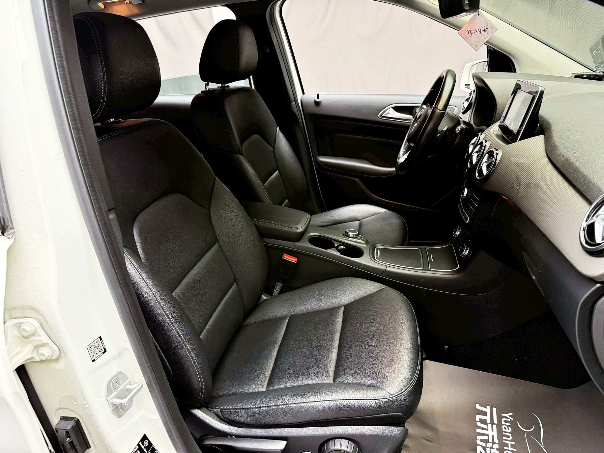 全台到府賞車 2015 Benz B180 W246型『小李經理』元禾國際車業/中古車/促銷中  第13張相片