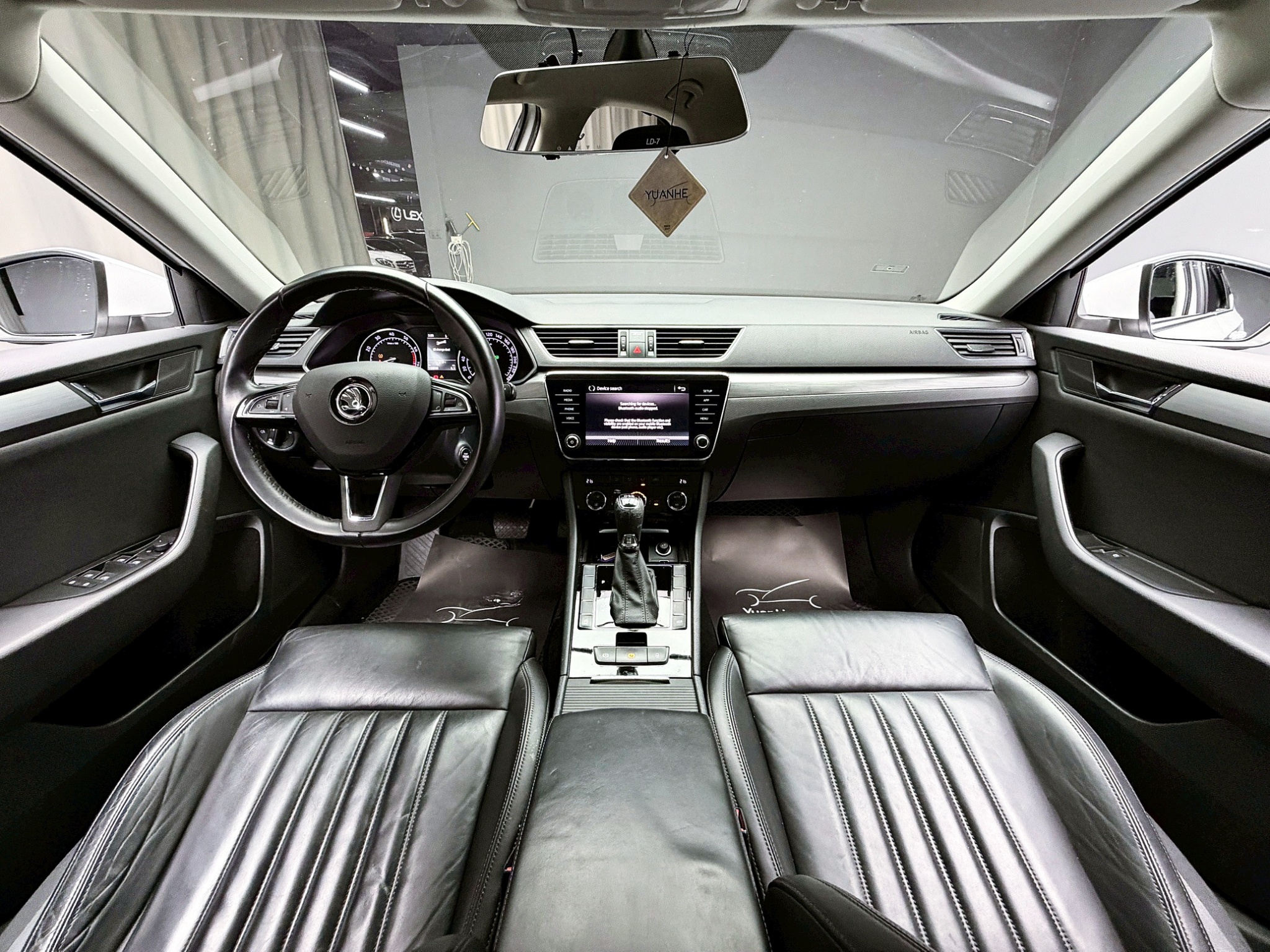 全台到府賞車 2018 Skoda Superb Sedan TSI 菁英版『小李經理』元禾國際車業/中古車/促銷中  第10張相片