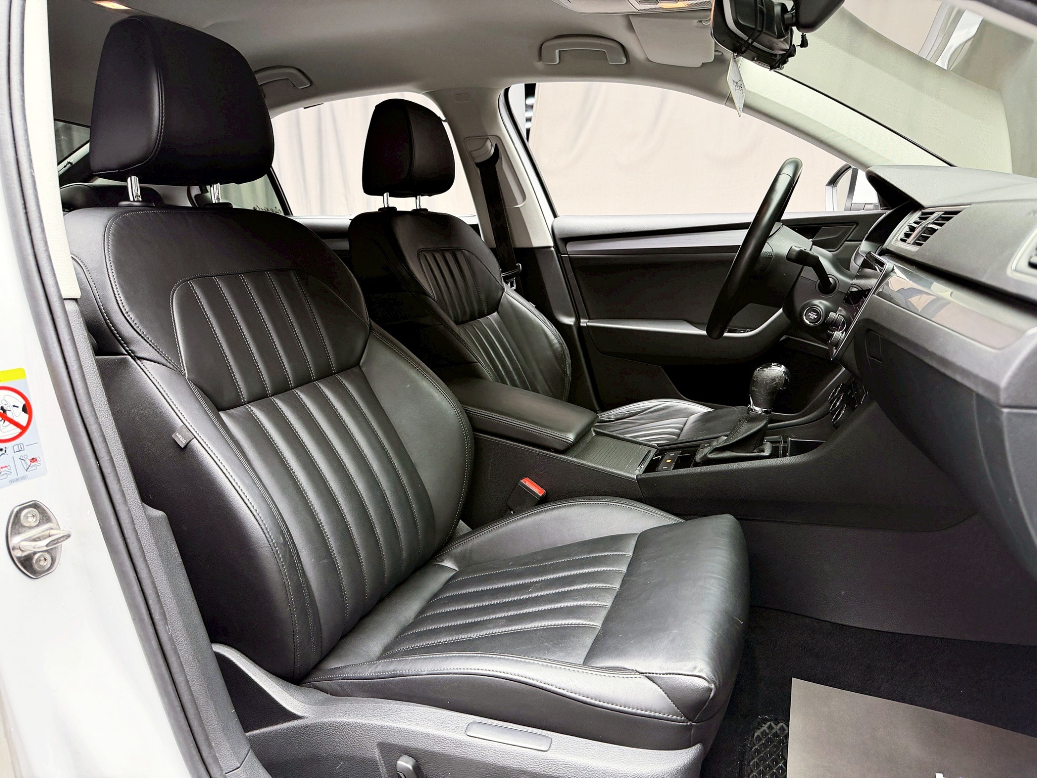 全台到府賞車 2018 Skoda Superb Sedan TSI 菁英版『小李經理』元禾國際車業/中古車/促銷中  第11張相片