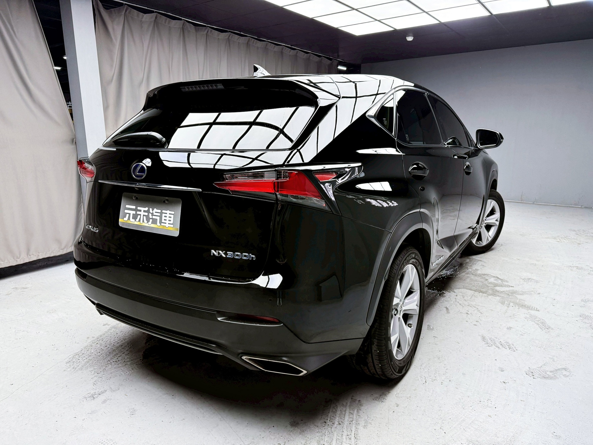 全台到府賞車 2015 Lexus NX300h 旗艦版『小李經理』元禾國際車業/中古車/促銷中  第20張相片