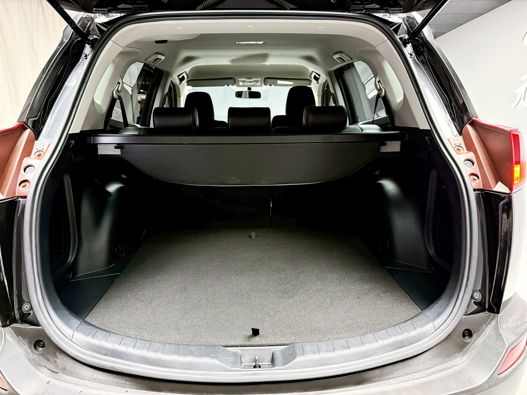 全台到府賞車 2014/15 Toyota RAV4 E版『小李經理』元禾國際車業/中古車/促銷中  第15張相片