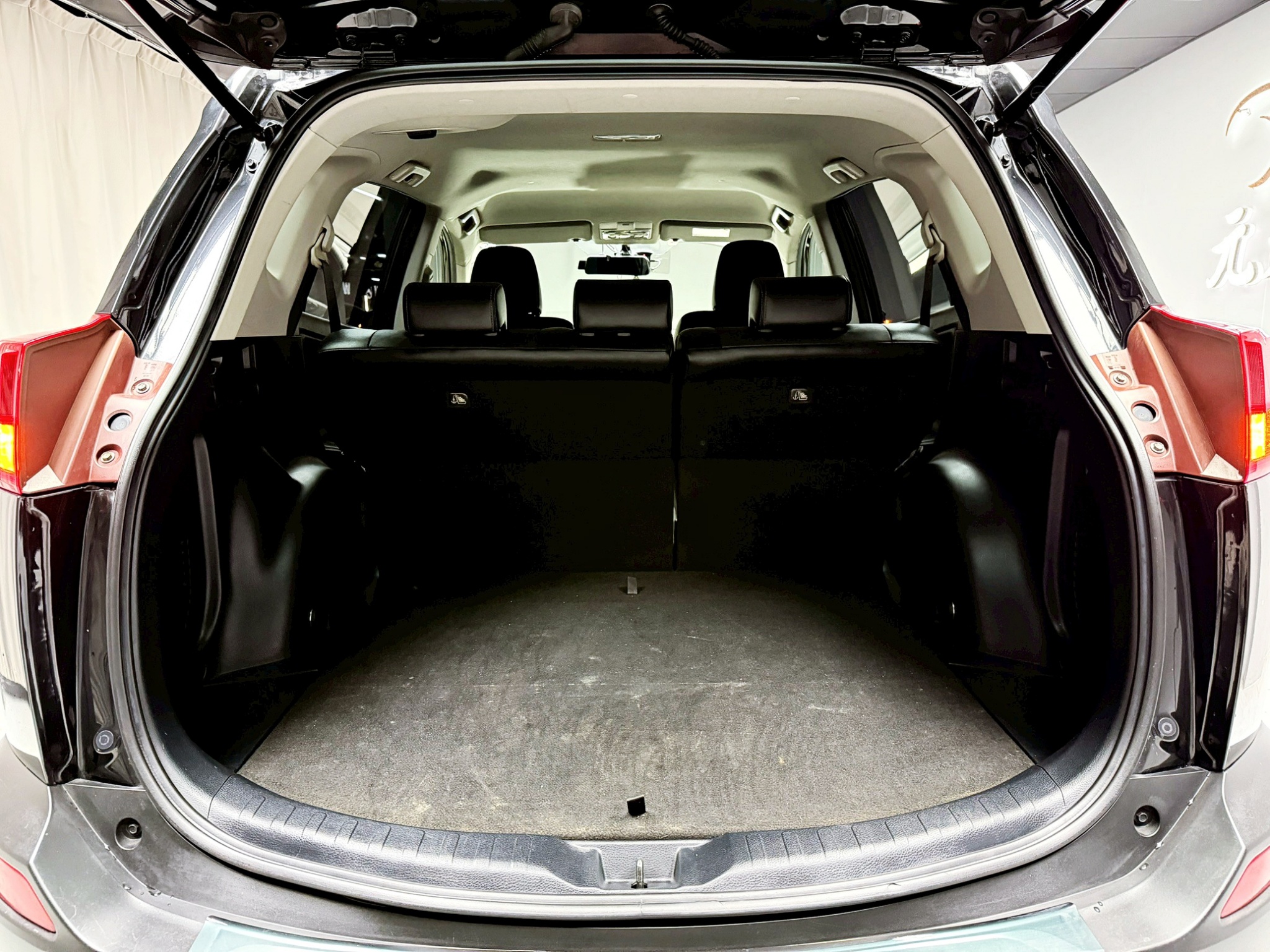 全台到府賞車 2015 Toyota RAV4 E版『小李經理』元禾國際車業/中古車/促銷中  第15張相片